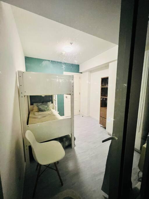 Azure 2bedroom Condo With Balcony view 3