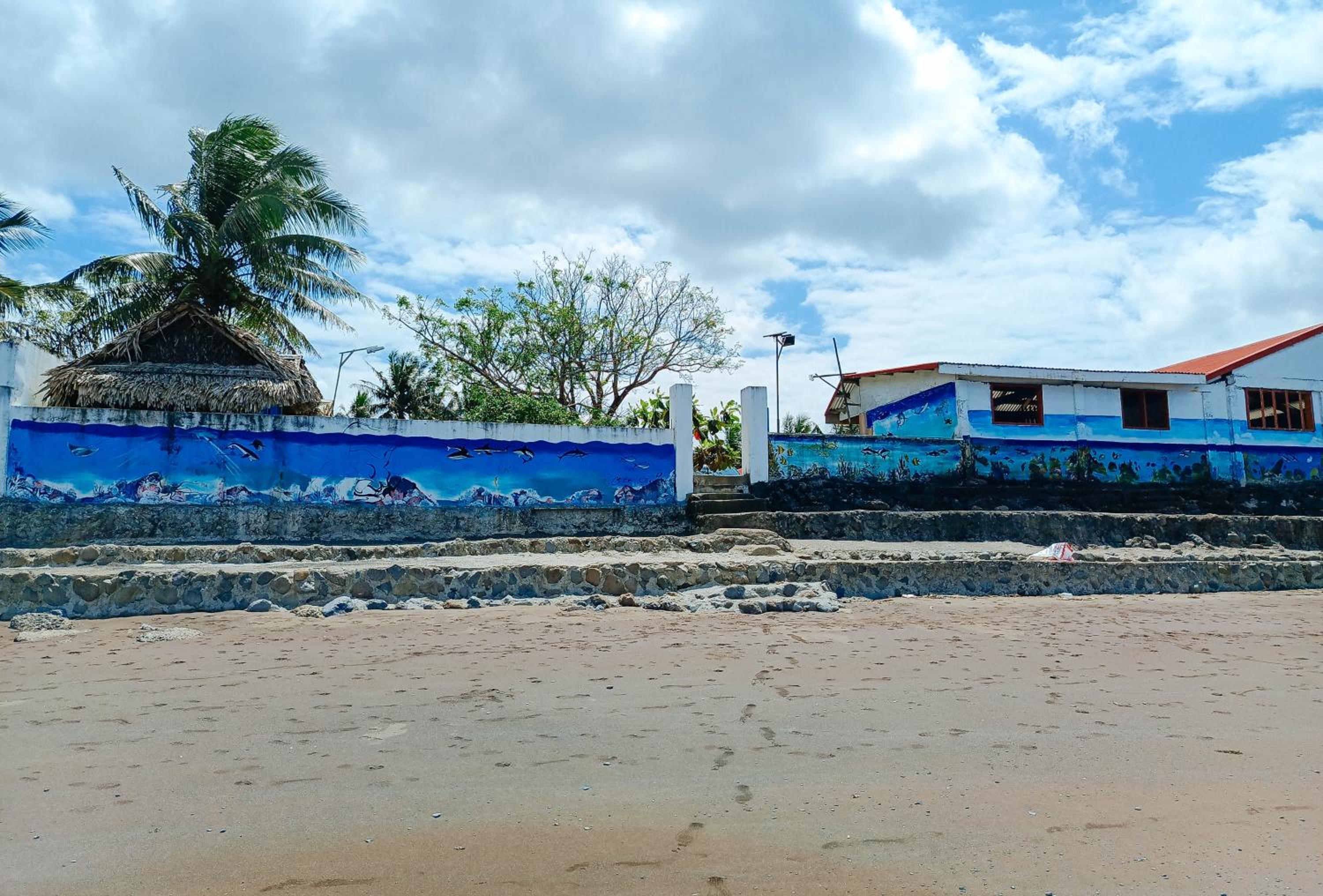 Lovely's Place Beach Resort view 4