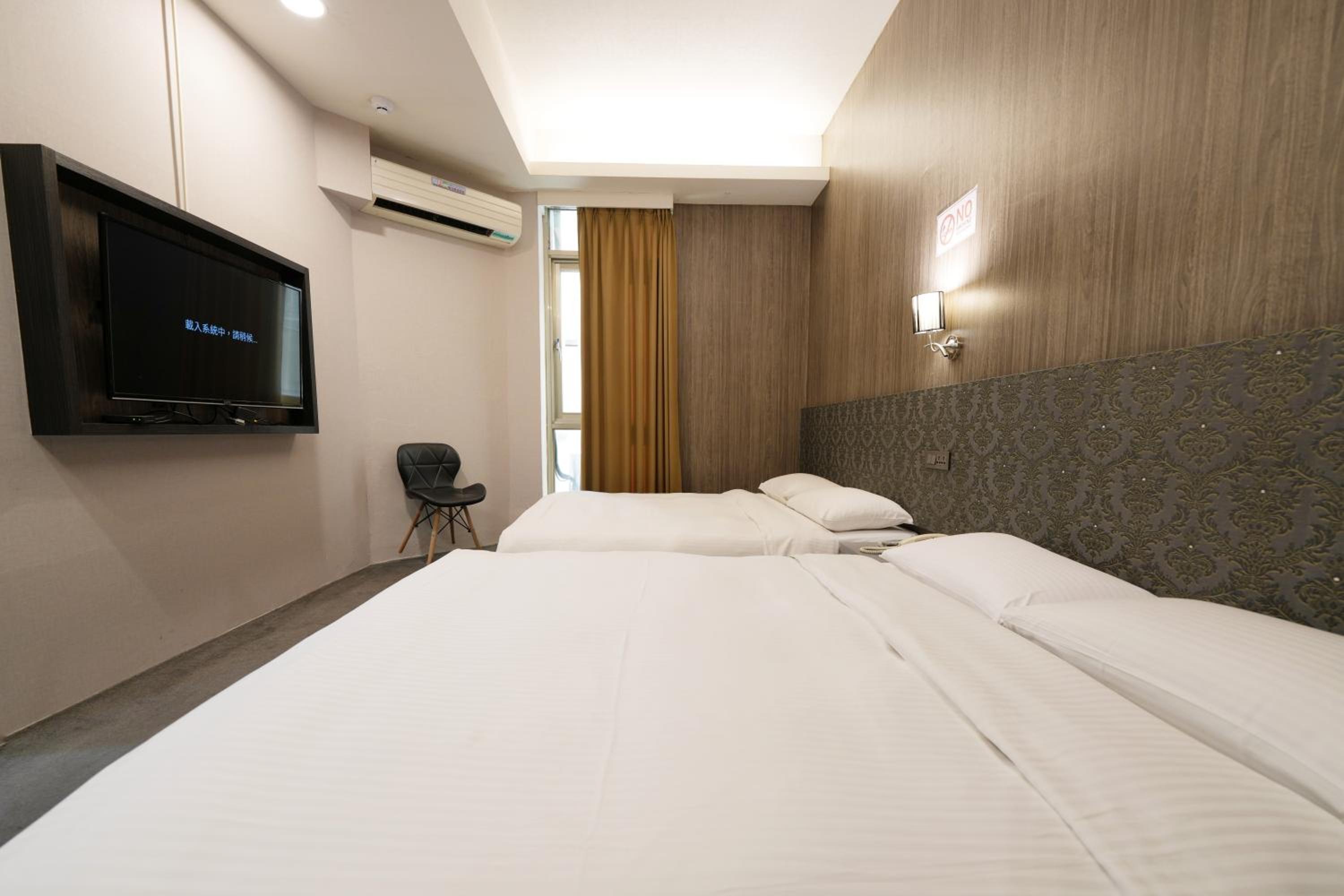 Meworld Hotel - Ximen