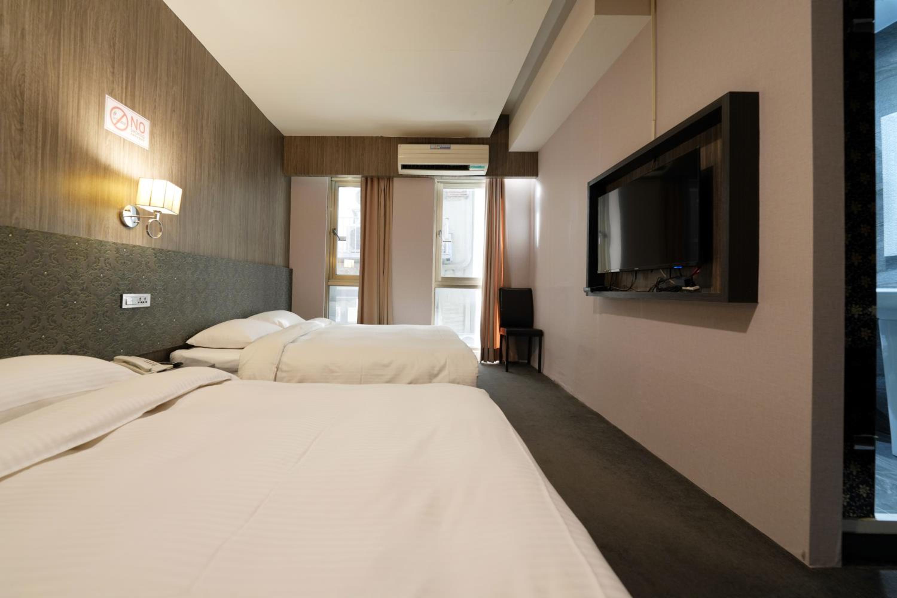 Meworld Hotel - Ximen