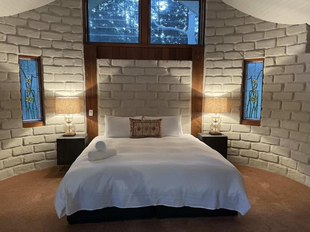 Moroccan Acreage -Heated Pool w Slide -PlayBarn