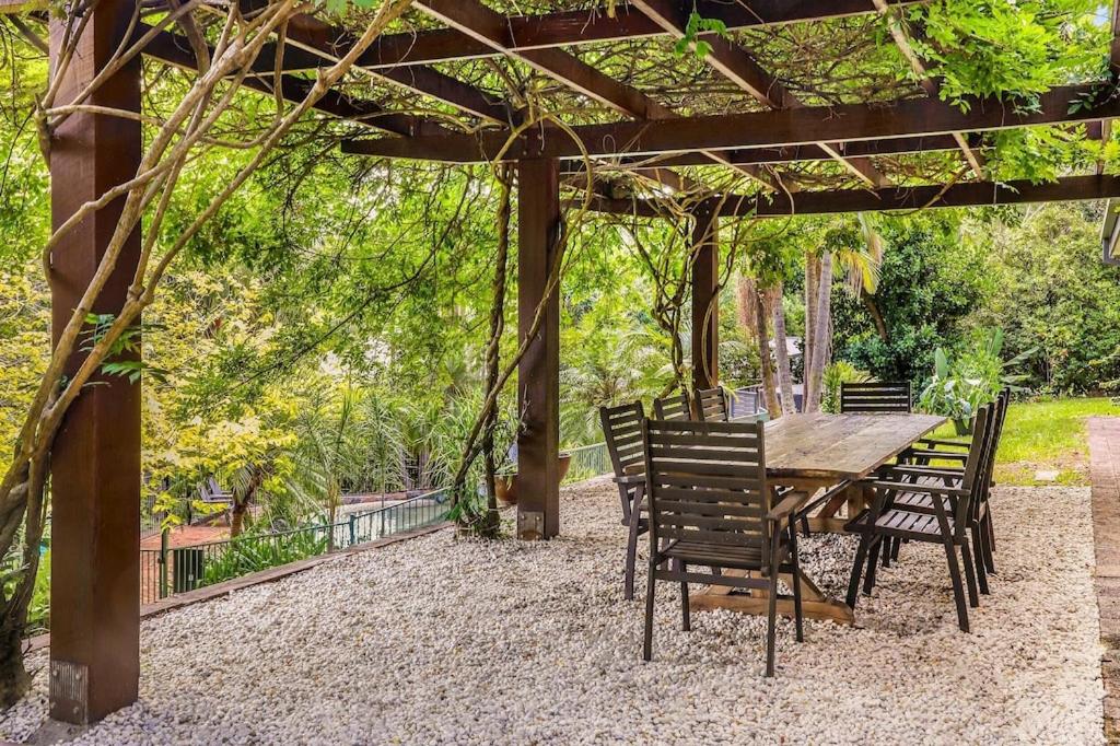 Moroccan Acreage -Heated Pool w Slide -PlayBarn