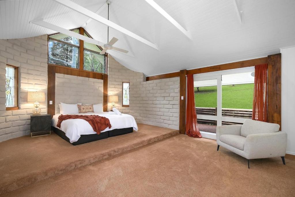 Moroccan Acreage -Heated Pool w Slide -PlayBarn