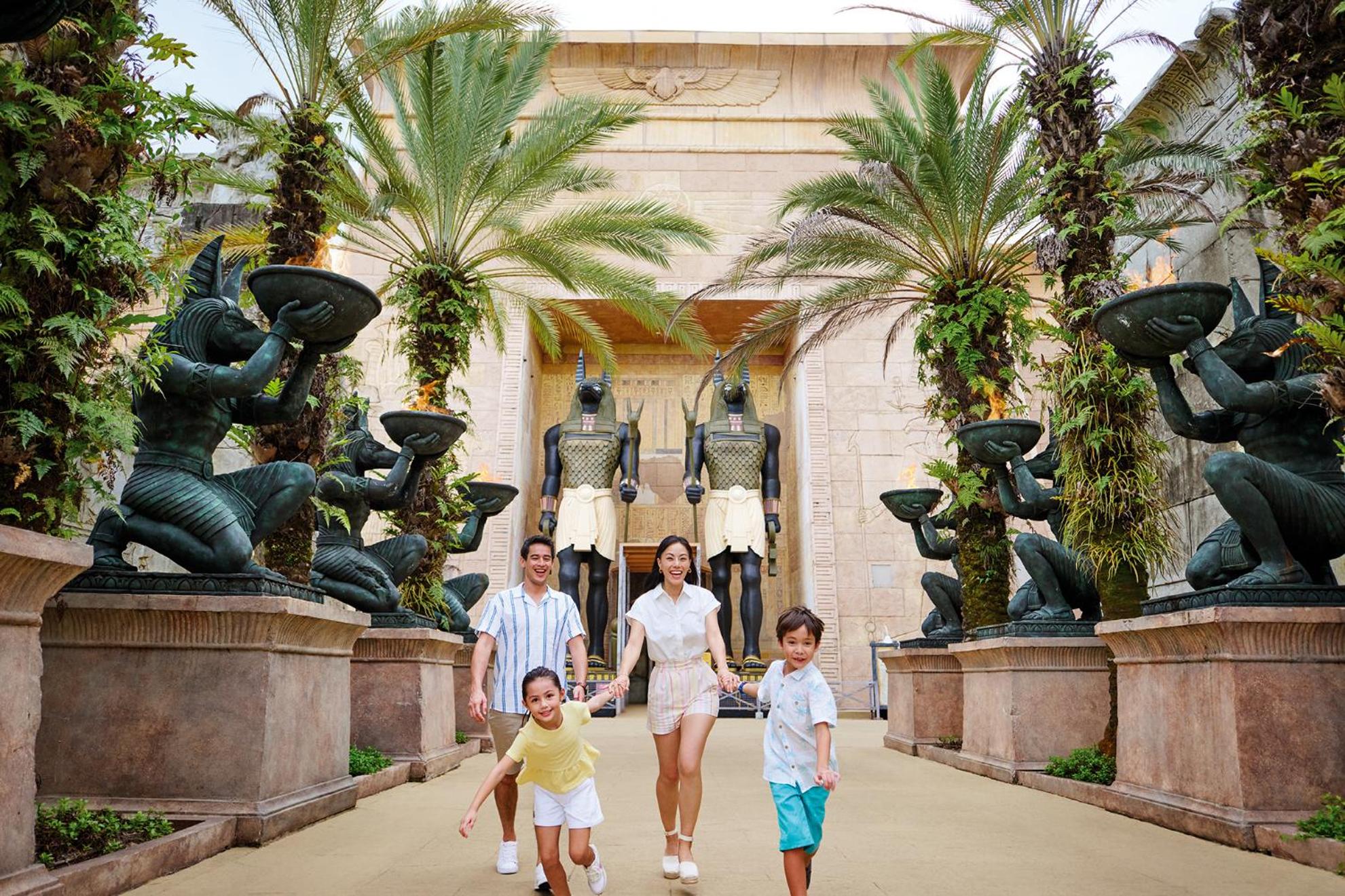Resorts World Sentosa - Crockfords Tower photo 2