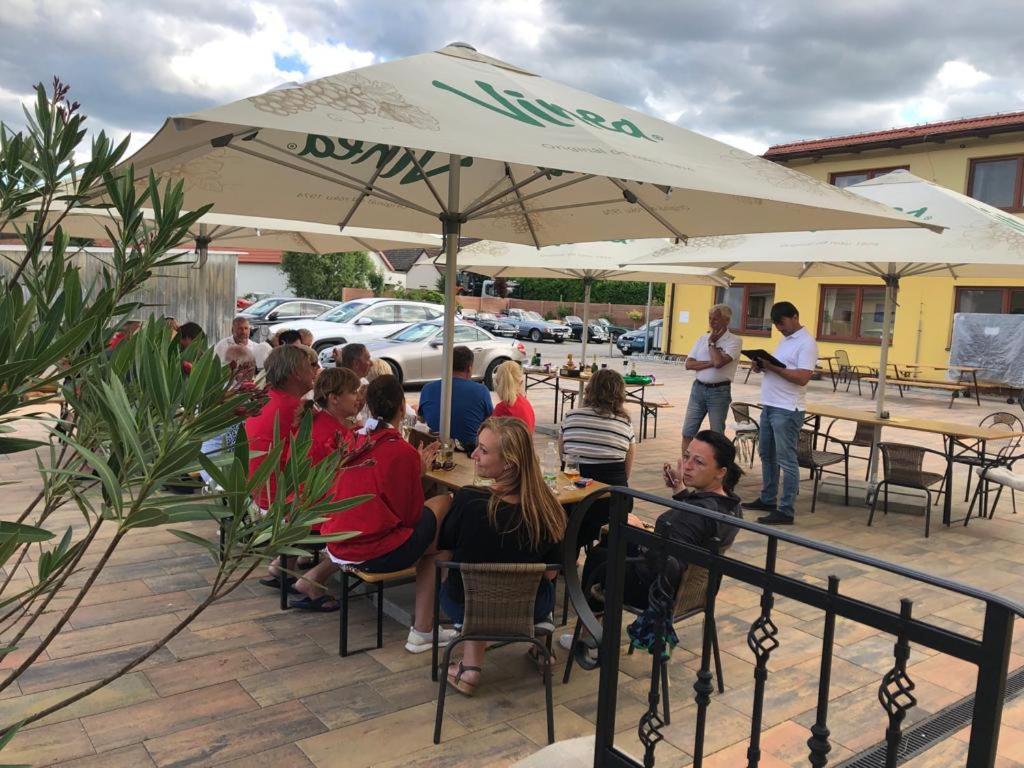 Penzion a restaurace Zlatovláska u zámku Červená Lhota