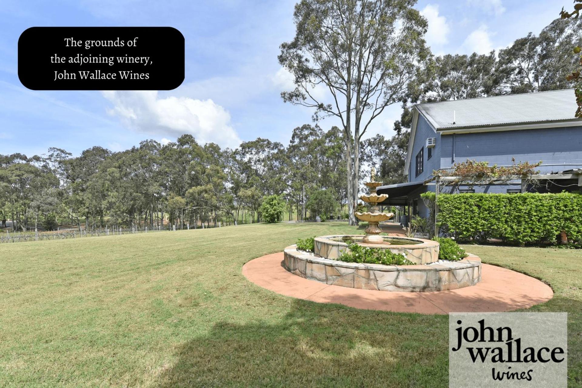 Palmers Lane On Vineyard 5br Homestead with Pool