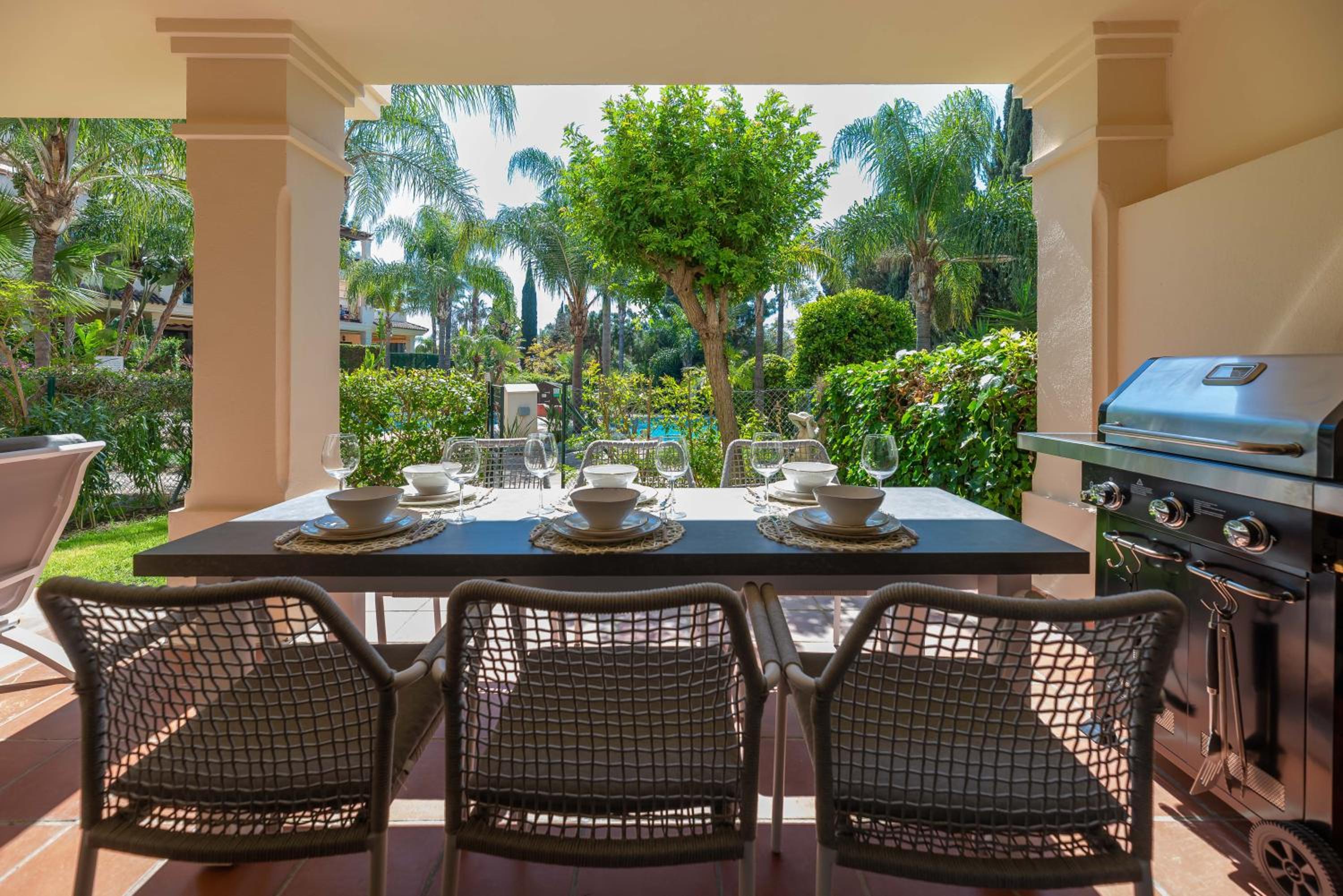 Marbella Vacations - VACATION MARBELLA I El Palmeral, Golf Valley, Renovated, Fast WiFi - Property Image 33