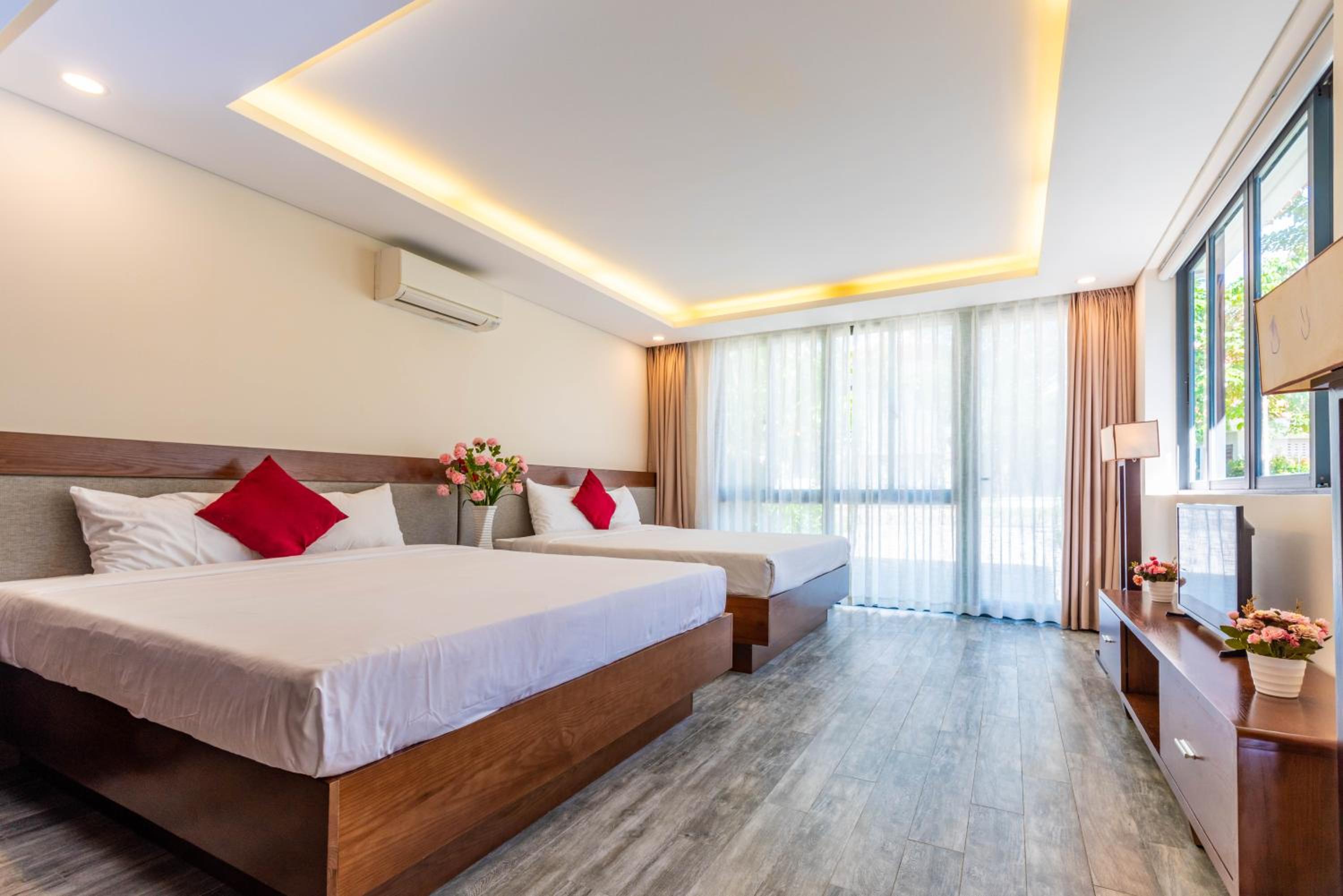 Emblem Sea 2 bedroom villas view 2
