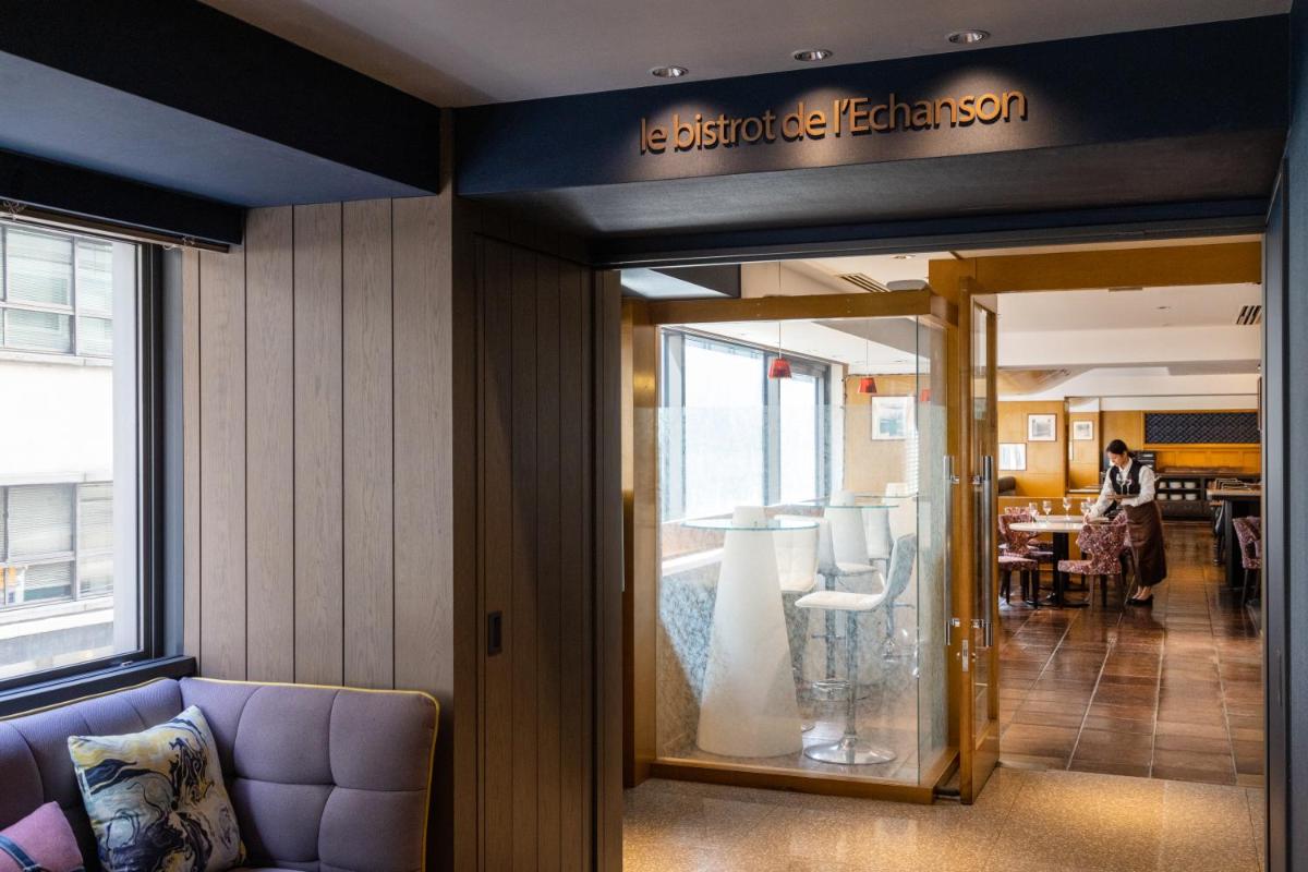 hotel reception