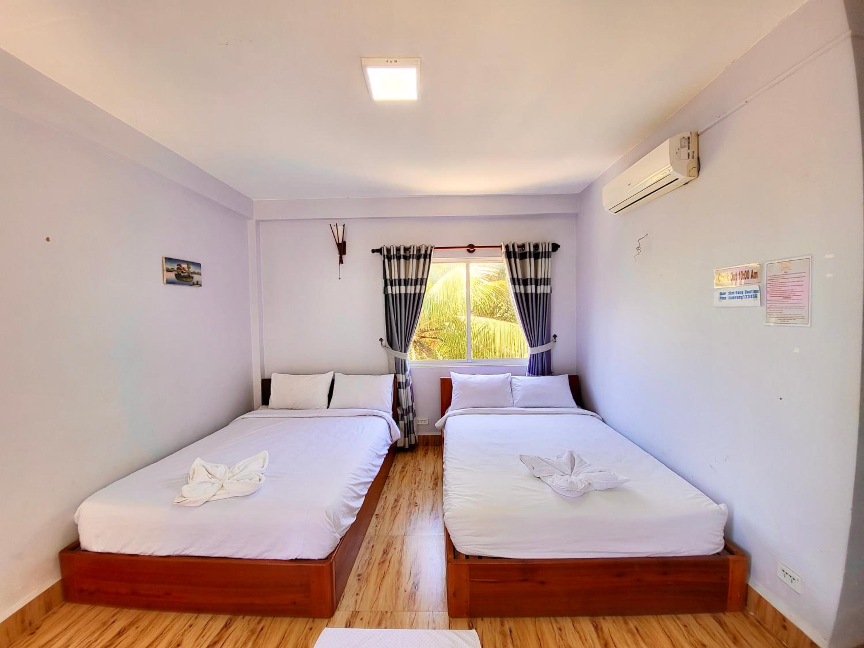 Roomy Guesthouse view 5