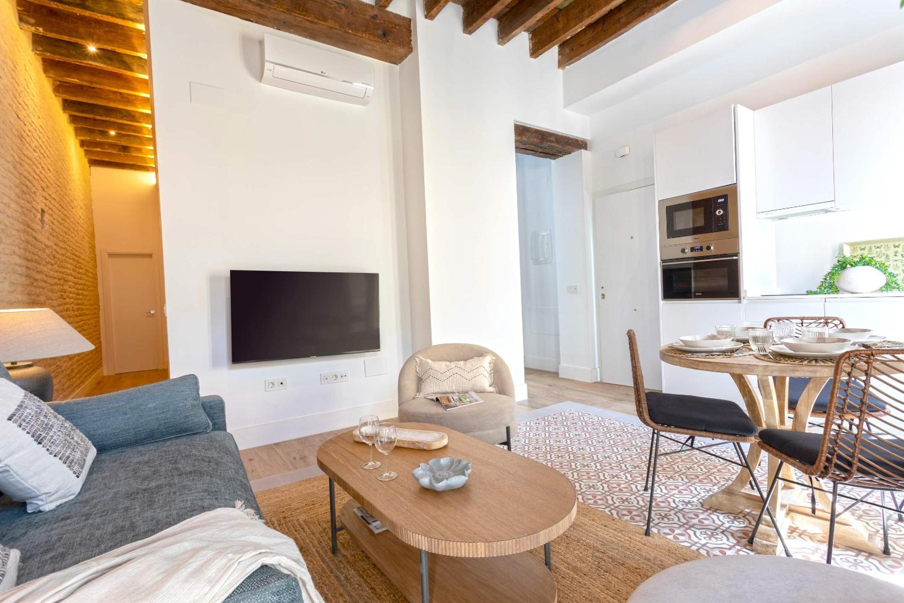 Genteel Home Santas Patronas
