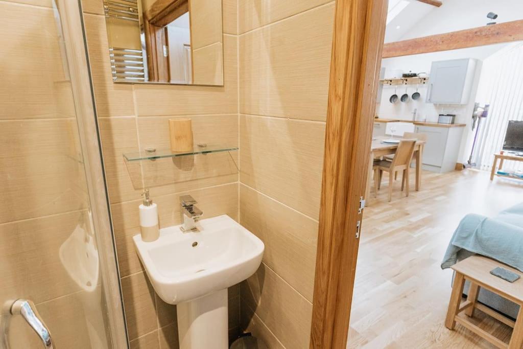 ELM HOUSE BARN - Converted Barn at the gateway to the Lake District National Park view 3