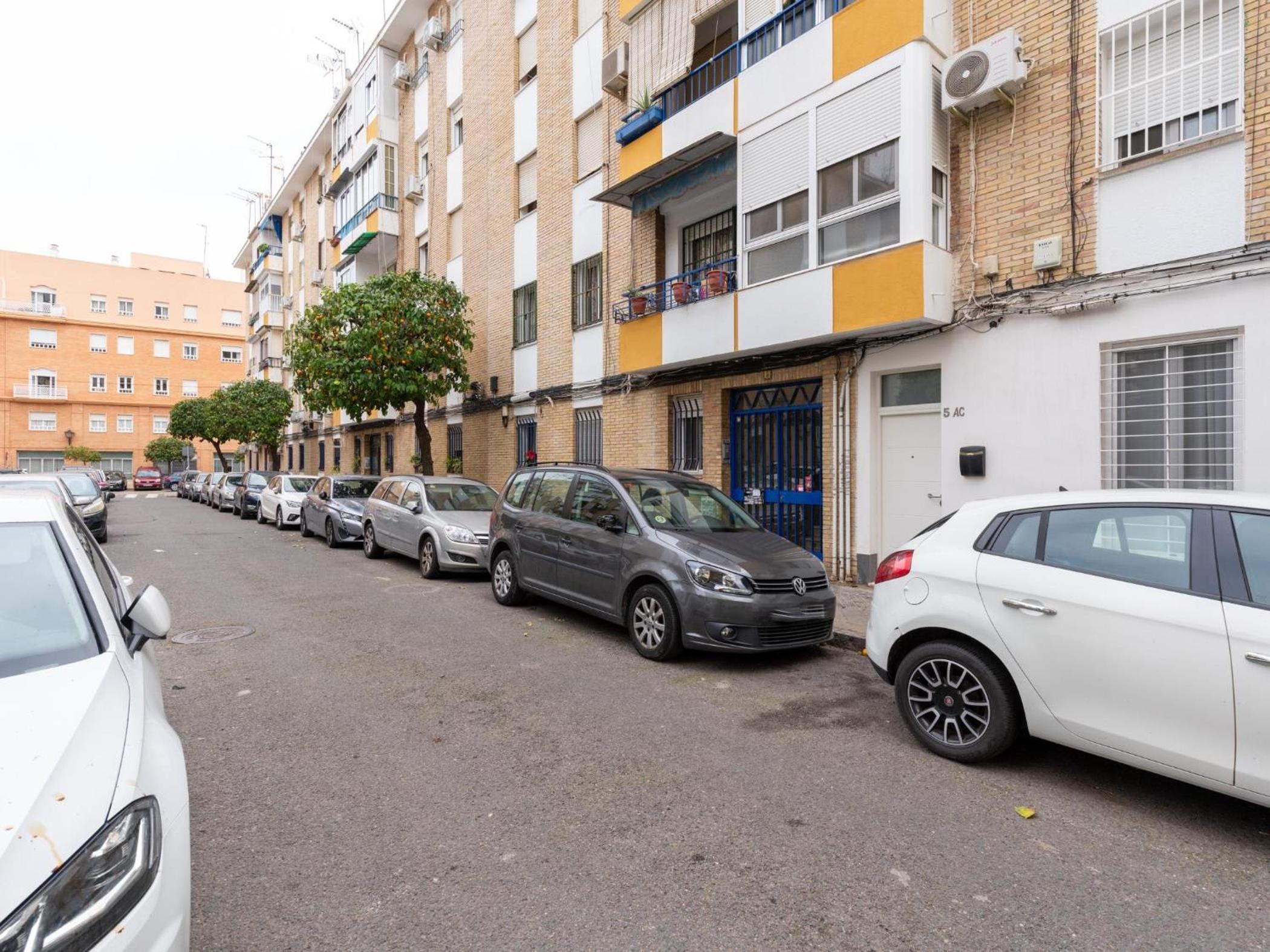 LJ Amplio en Triana con Parking para Nomadas digital