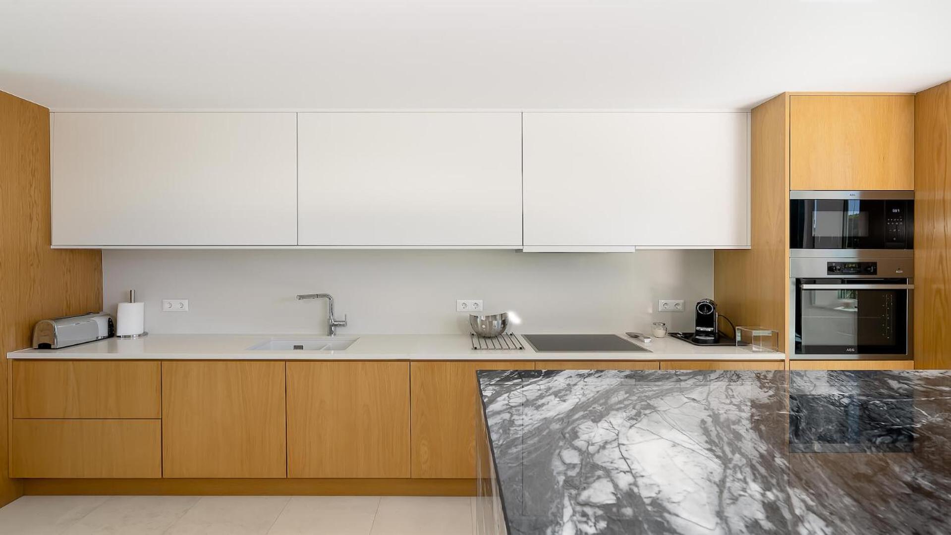 Villa Serenity- CleverDetails, Central Vilamoura, Sleeps 4 adults and 2 children, located in the center view 3