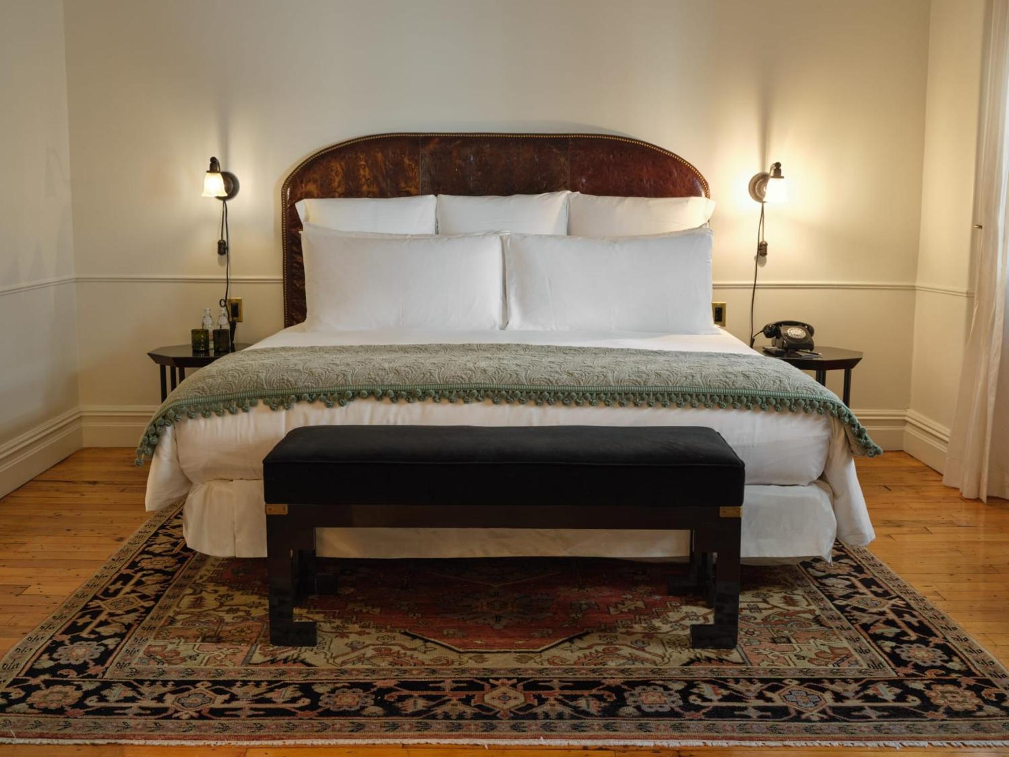 Nomad Design House 23