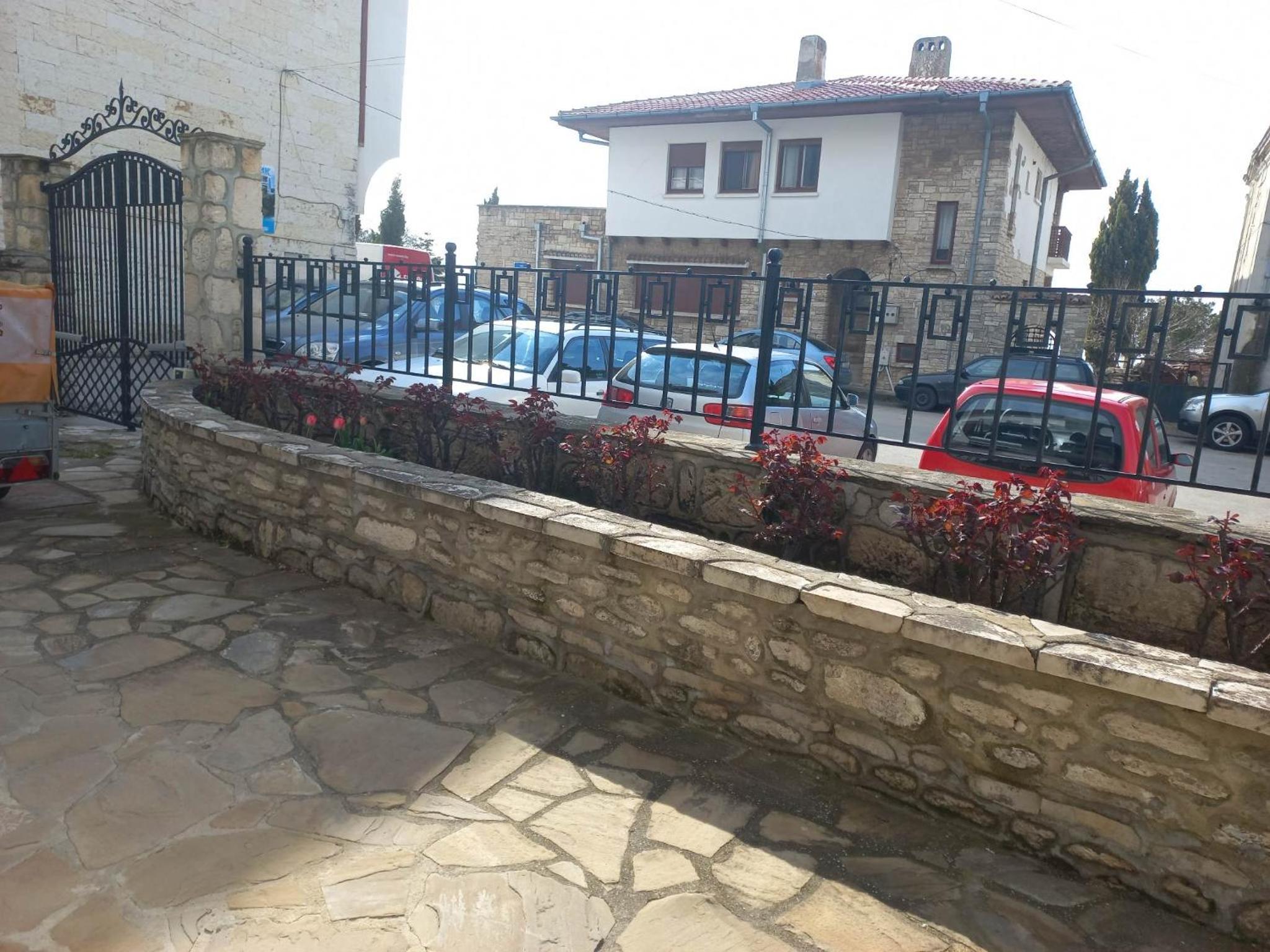 Photo 16