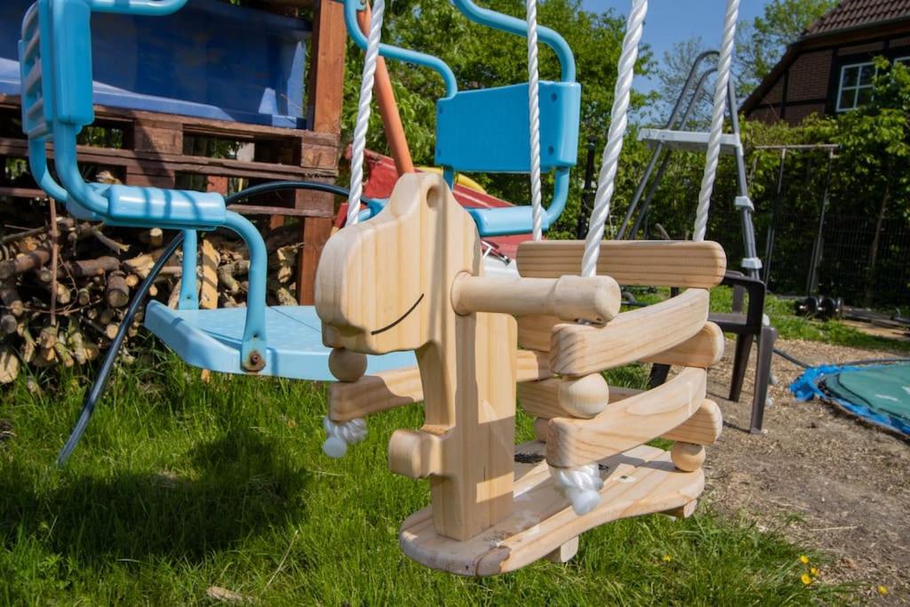 Ferienwohnungen Fehmarn mit Parkplatz & Garten in Petersdorf