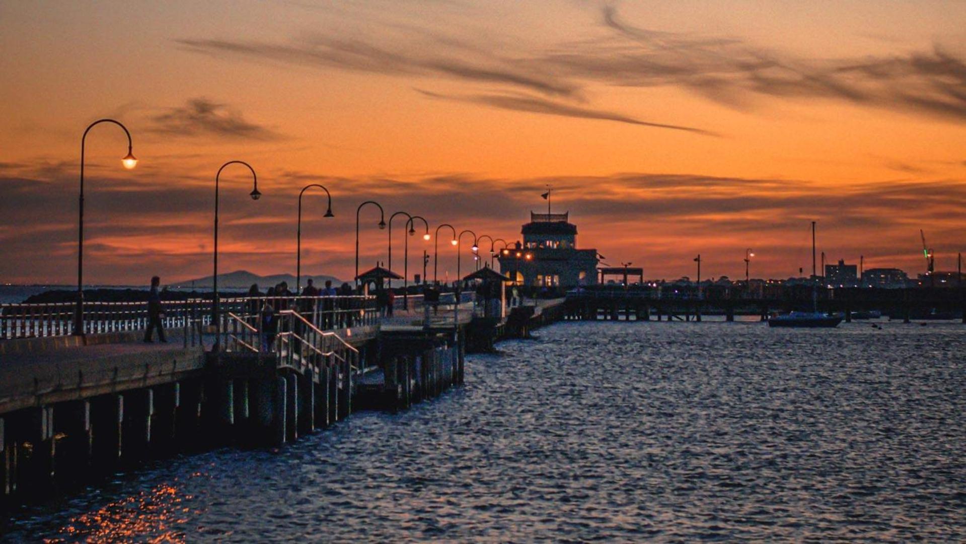 Sunset Beach Paradise St Kilda