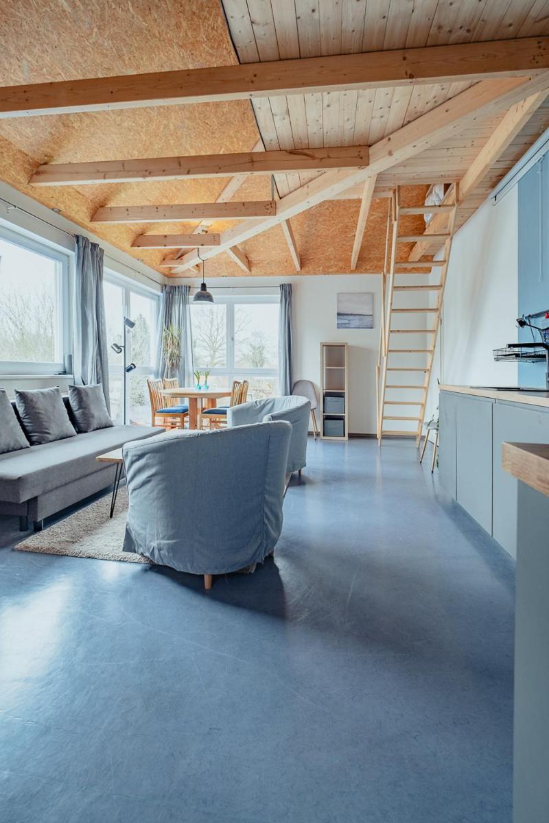 Ferienwohnungen Fehmarn mit Parkplatz & Garten in Petersdorf