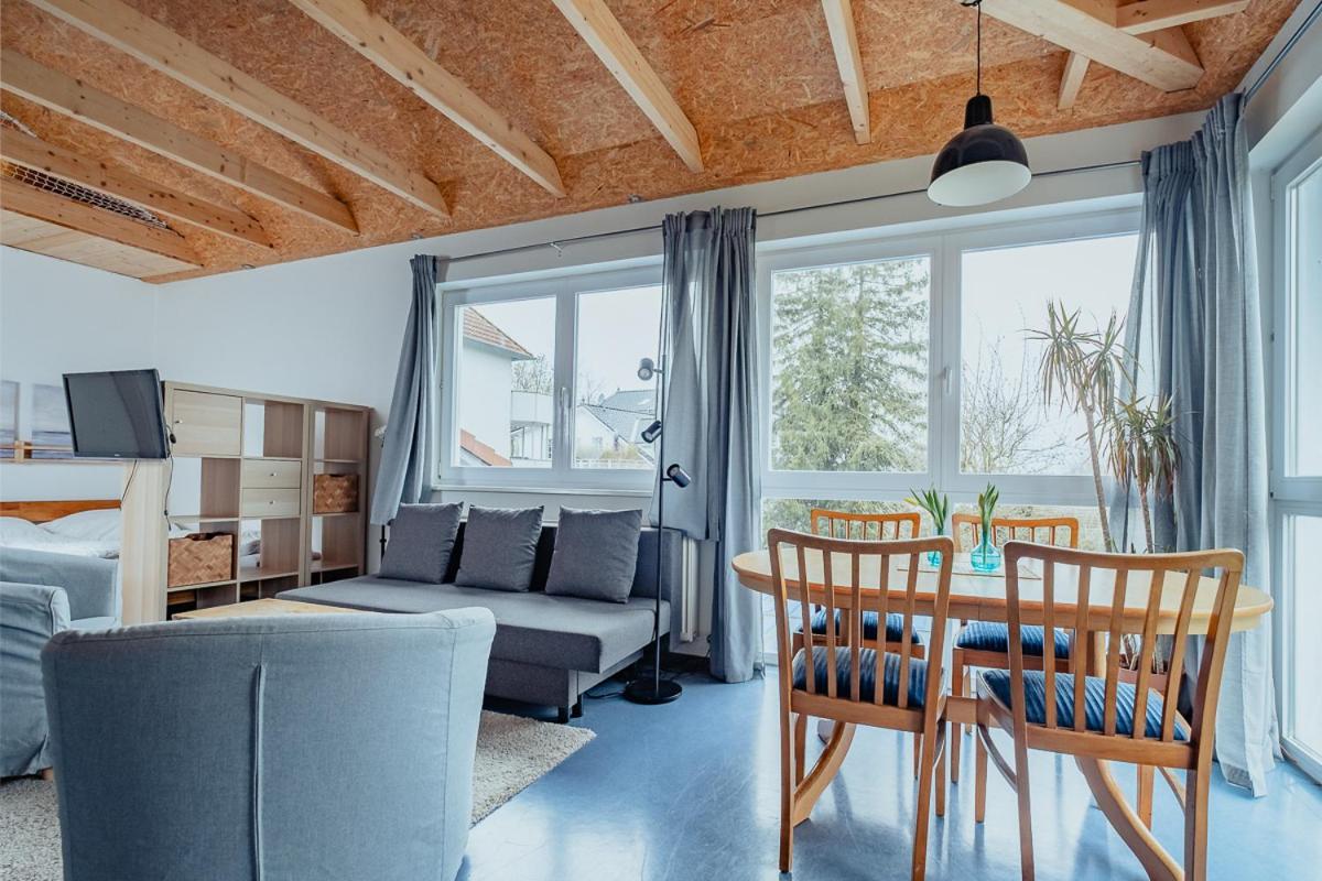 Ferienwohnungen Fehmarn mit Parkplatz & Garten in Petersdorf