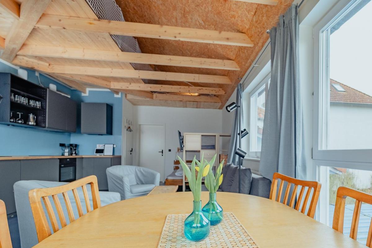 Ferienwohnungen Fehmarn mit Parkplatz & Garten in Petersdorf