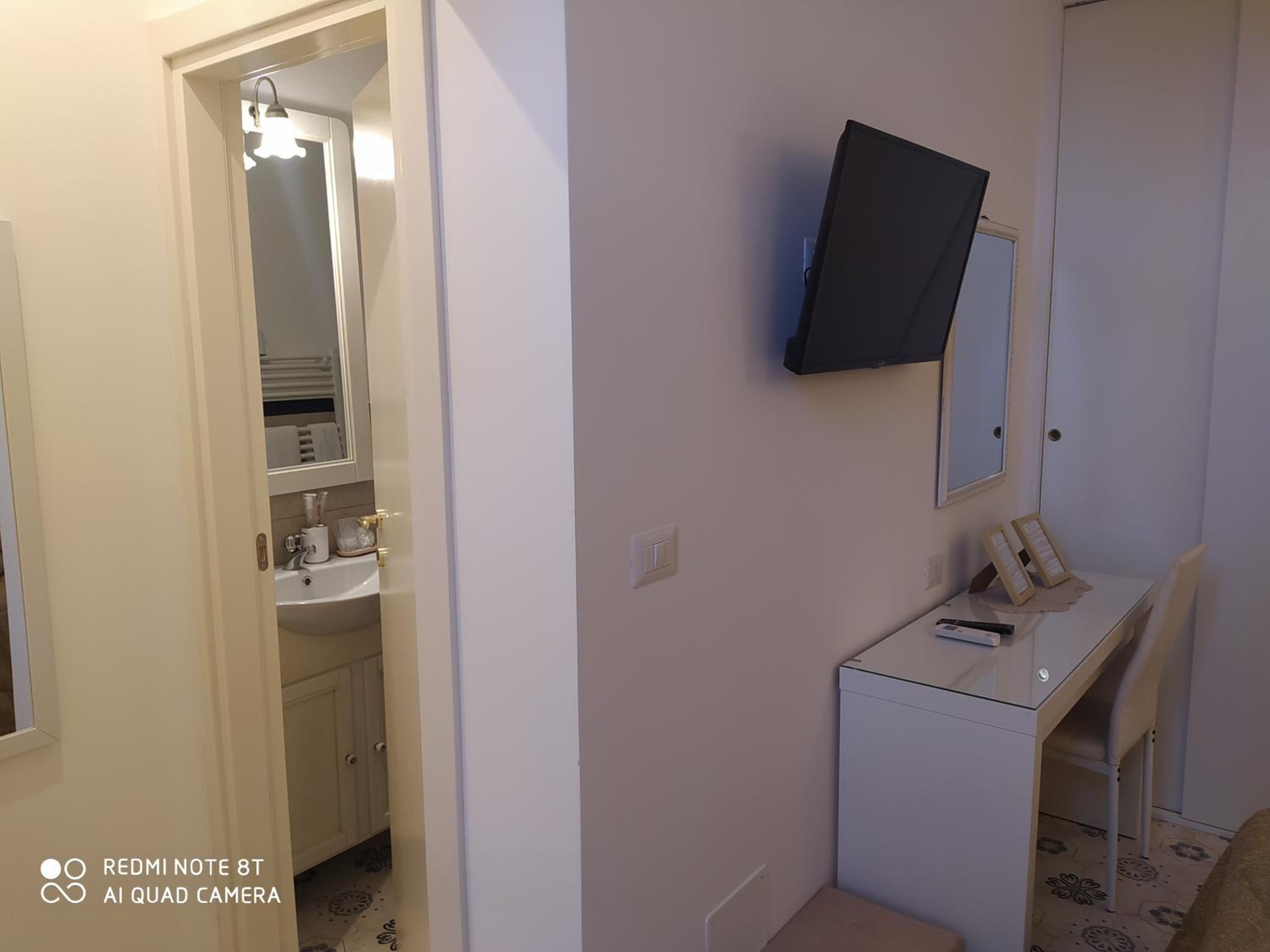 DONNA LUCREZIA b&b Boutique Hotel Style - RELAX & BUSINESS STAY