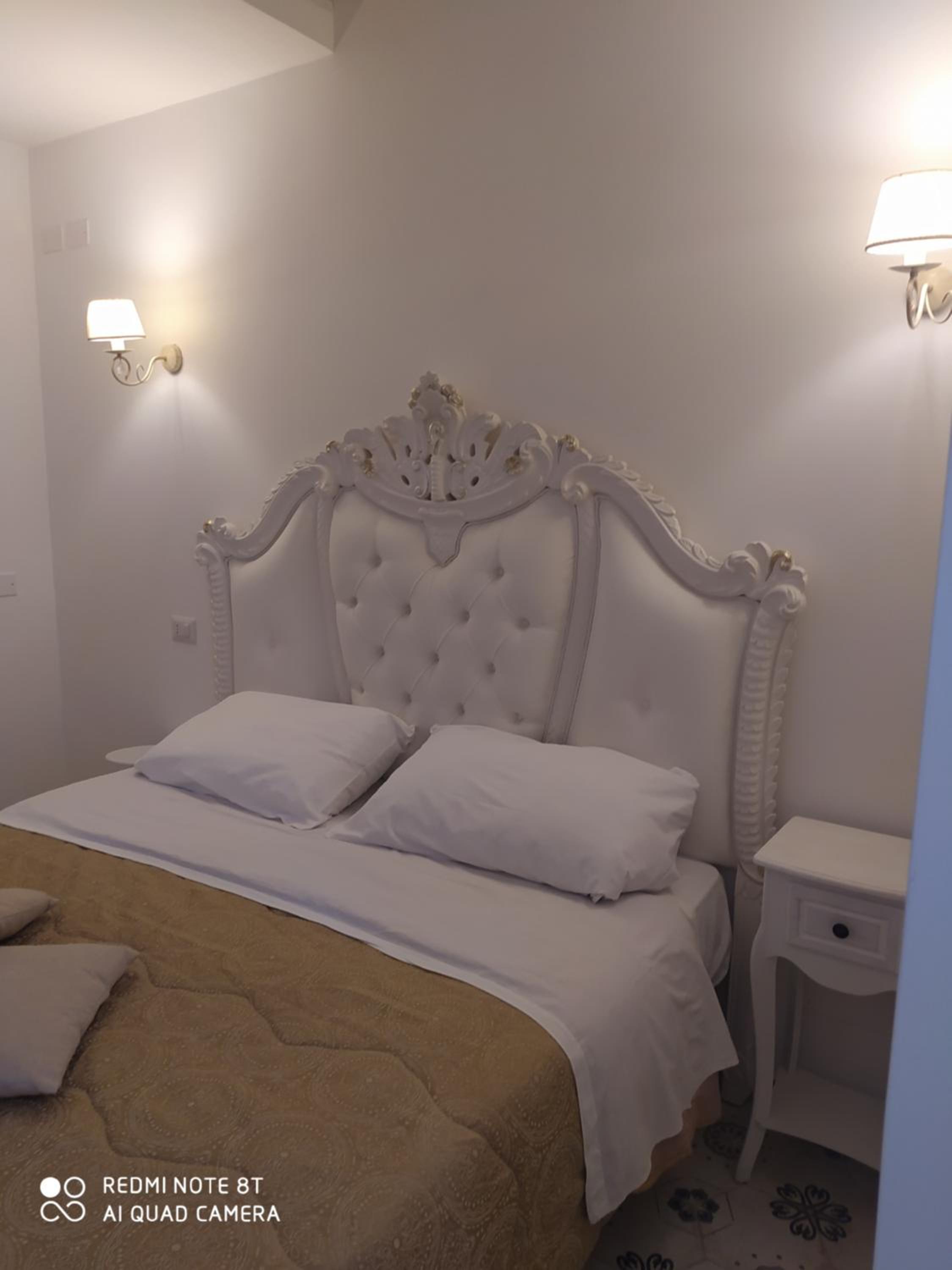 DONNA LUCREZIA b&b Boutique Hotel Style - RELAX & BUSINESS STAY