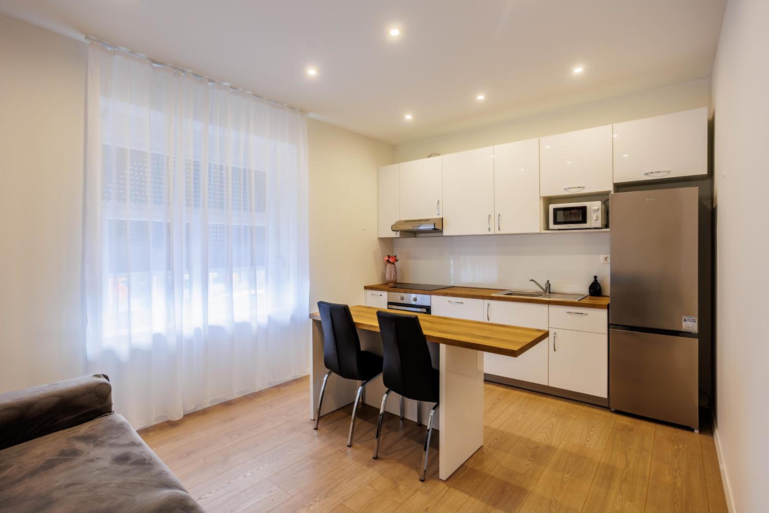 Blue Pearl-Split town Center Apartament