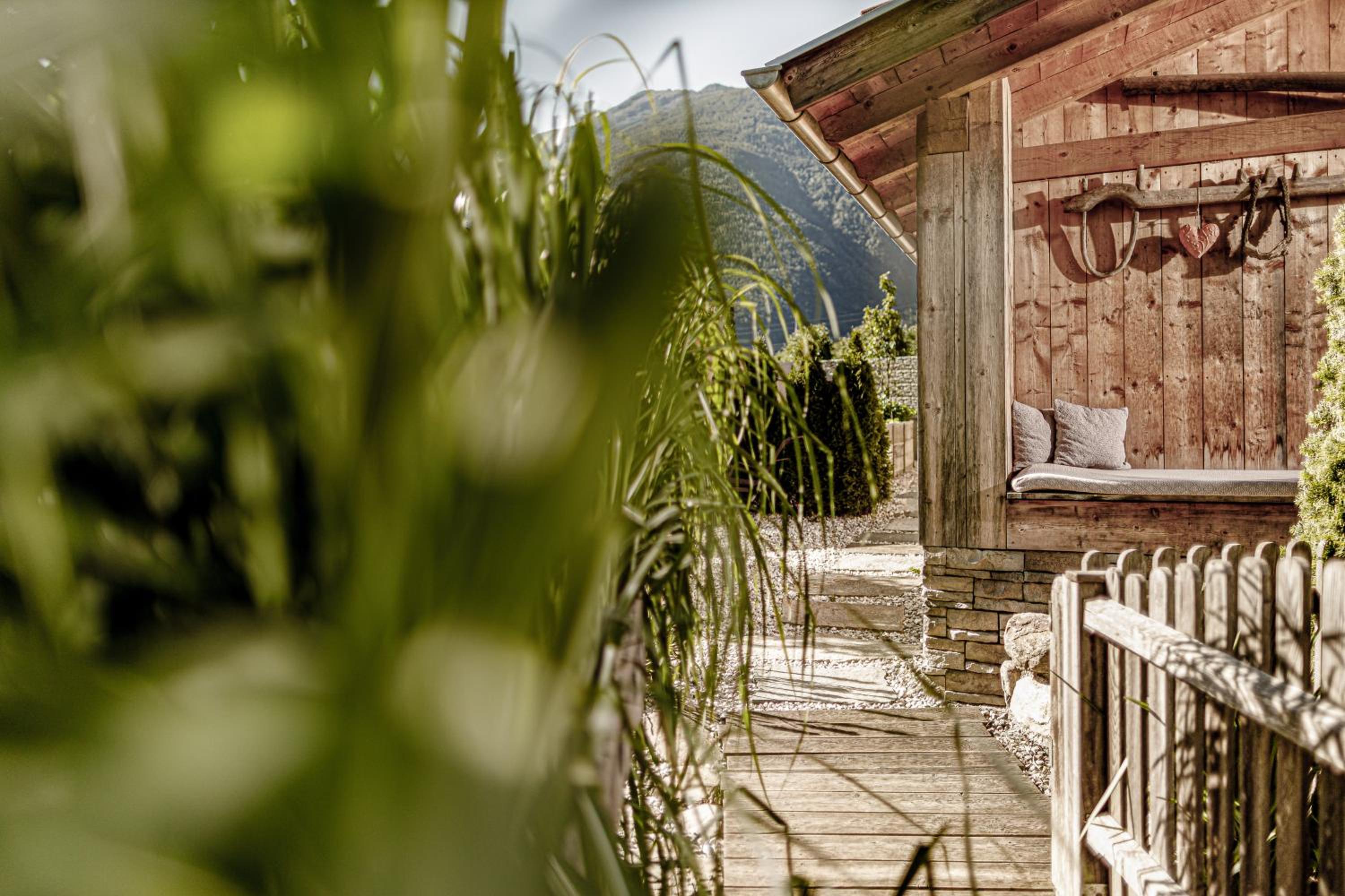 Amolaris Garden Lodges & Guesthouse