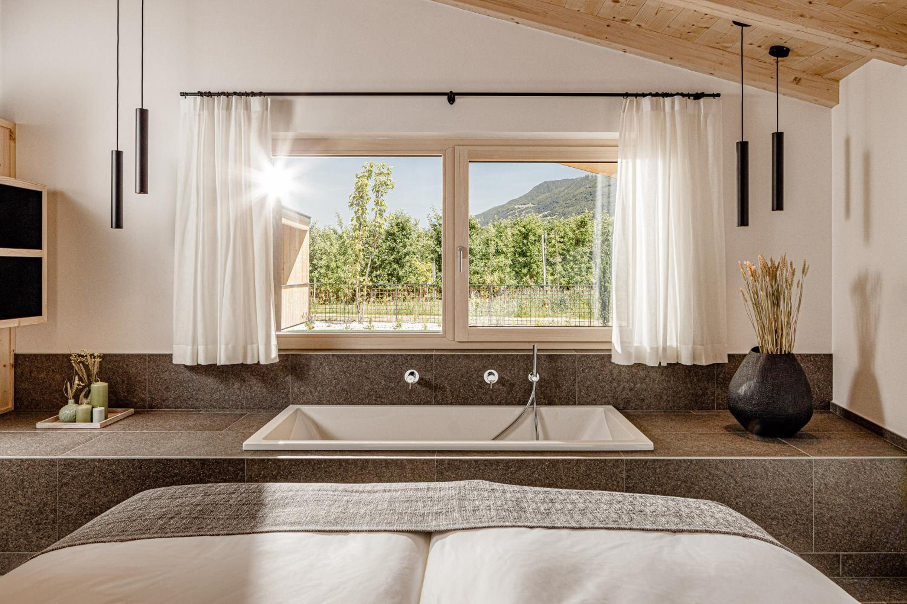 Amolaris Garden Lodges & Guesthouse