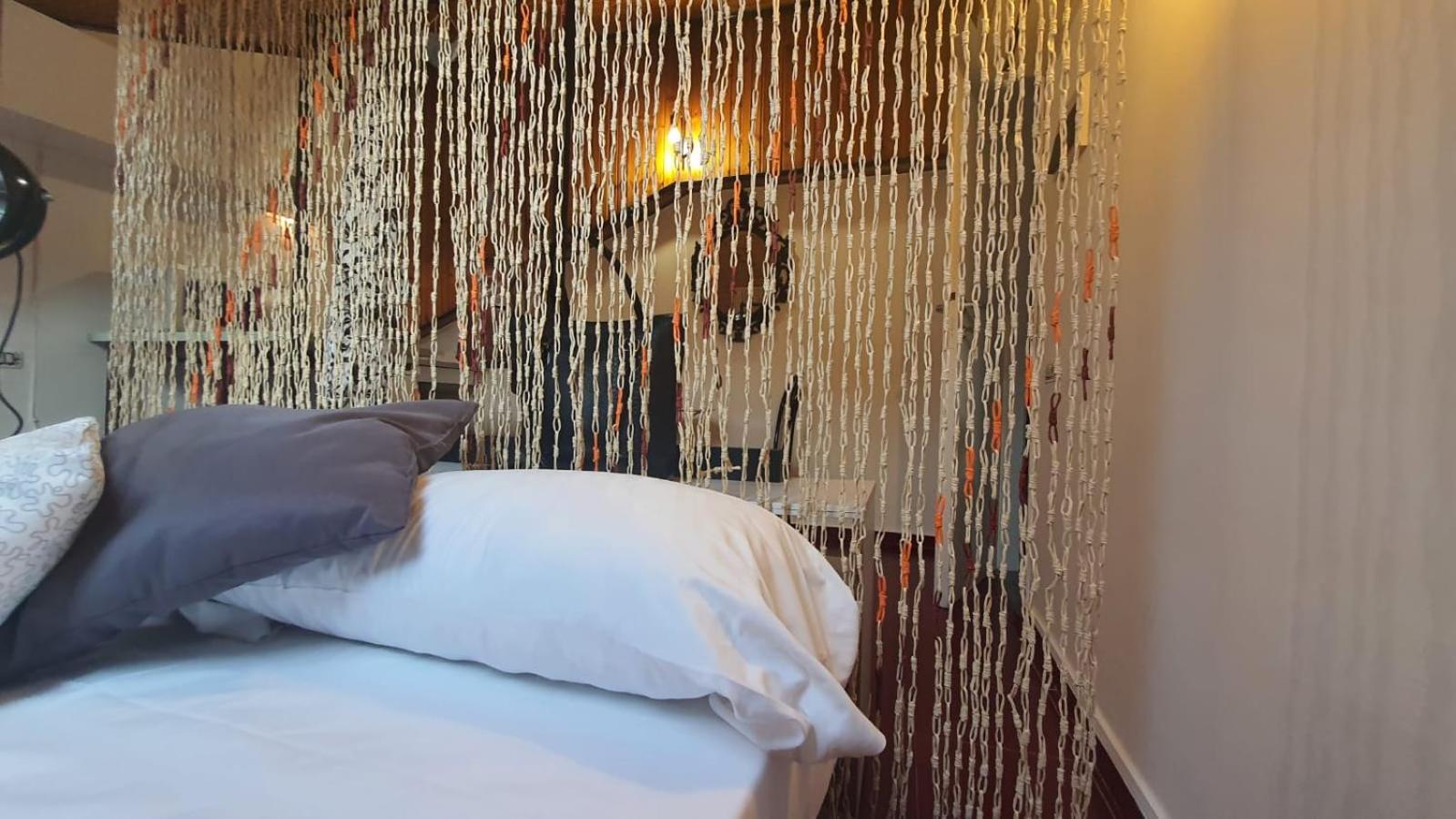 Mercanti Attic Version en Milan — hotel room
