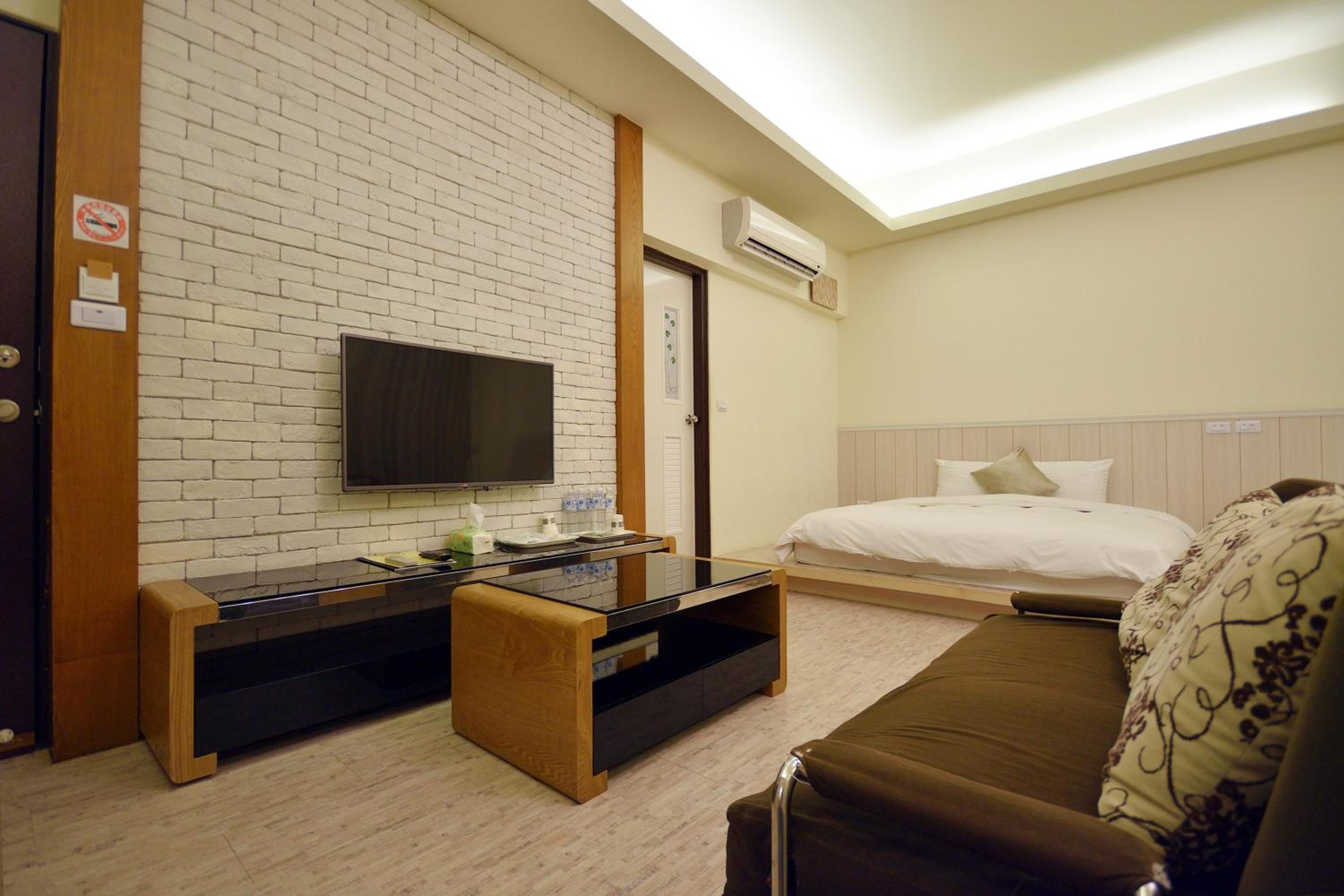 GJia Taitung B&B