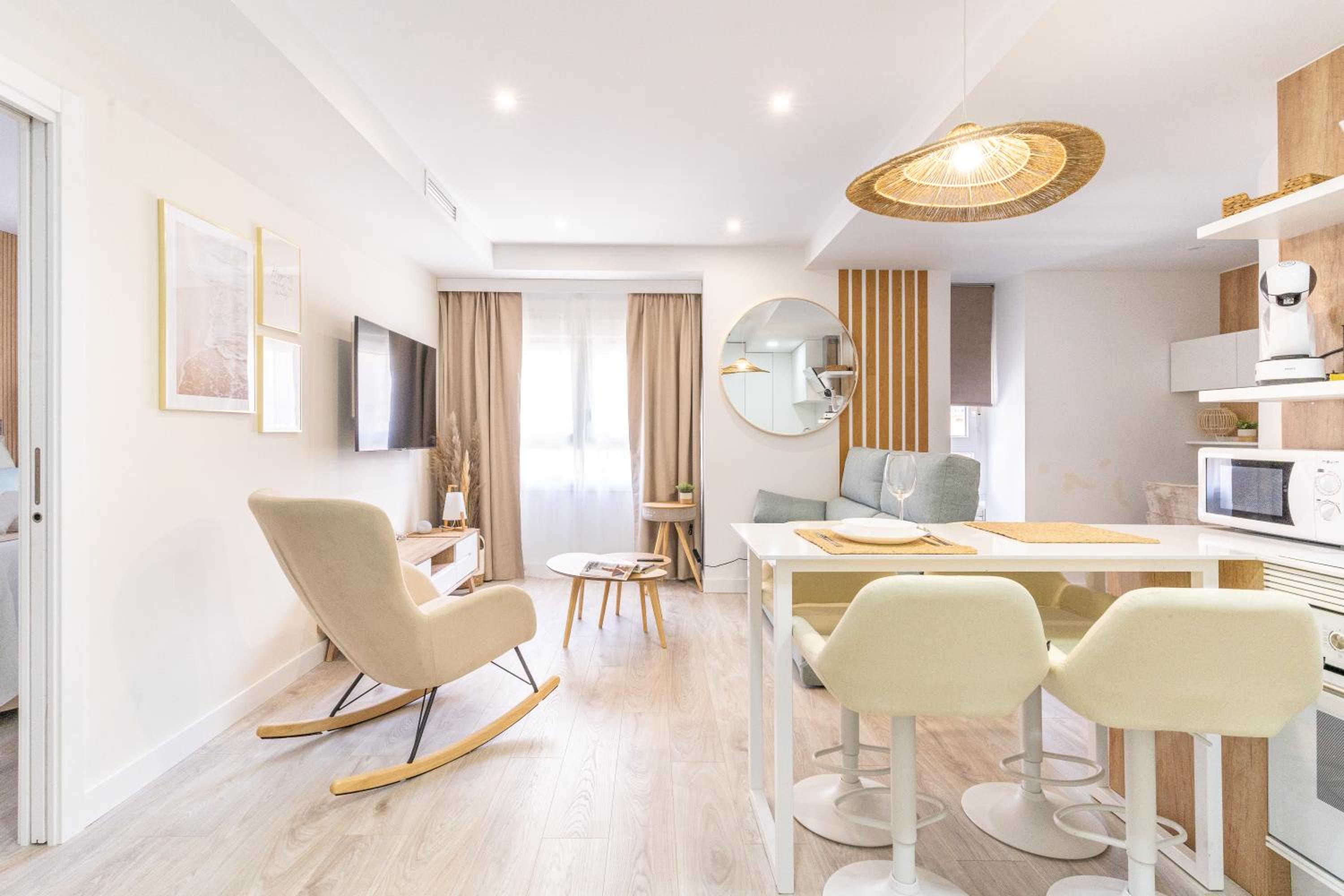 Apartaments Paseo Marítimo by Expoholidays