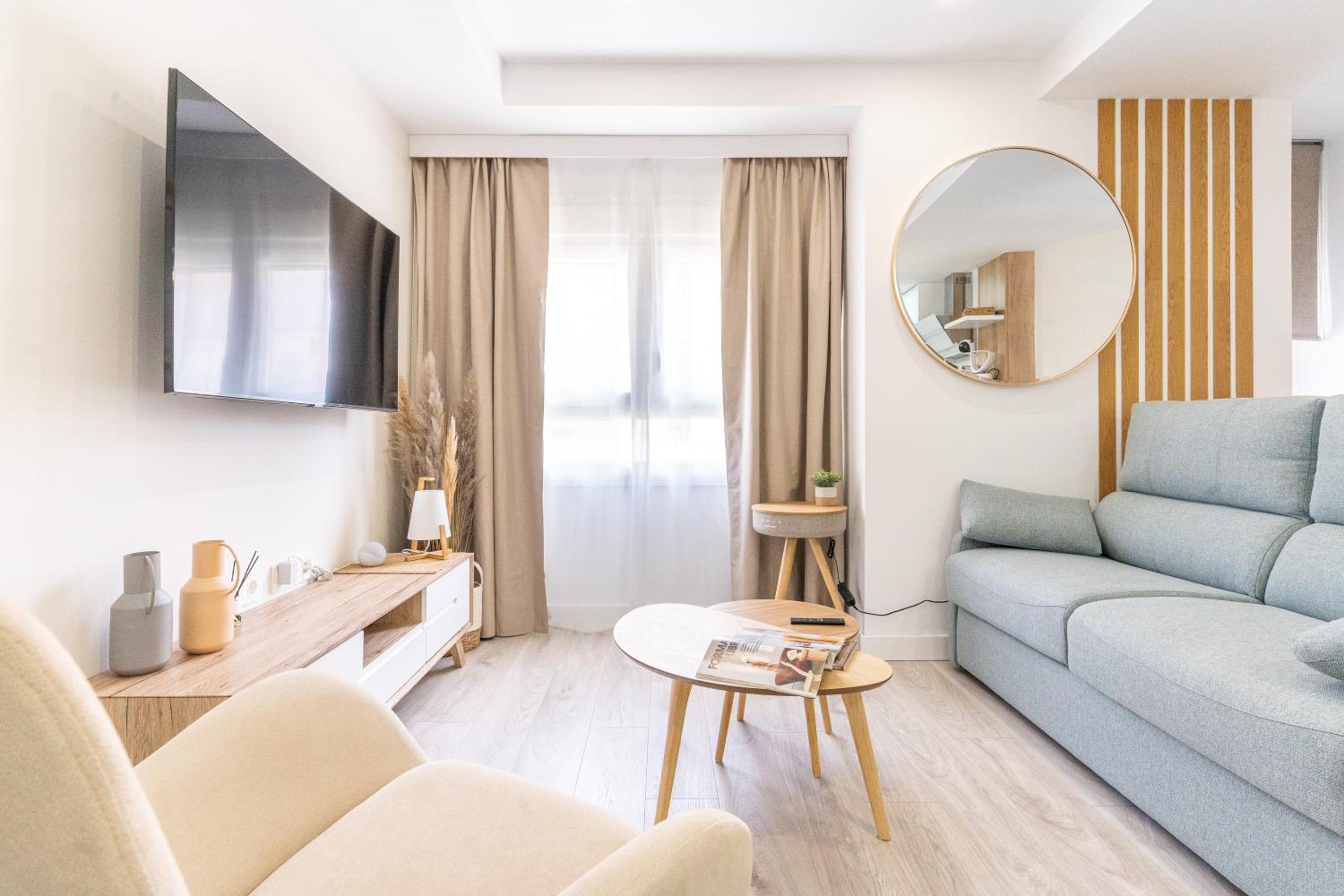 Apartaments Paseo Marítimo by Expoholidays