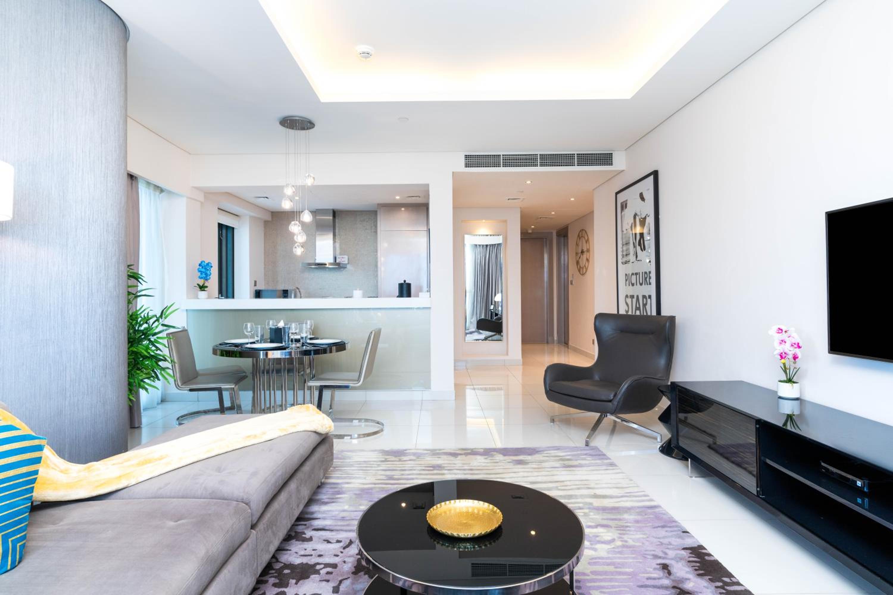 GlobalStay DAMAC Towers by Paramount Business Bay Apartments