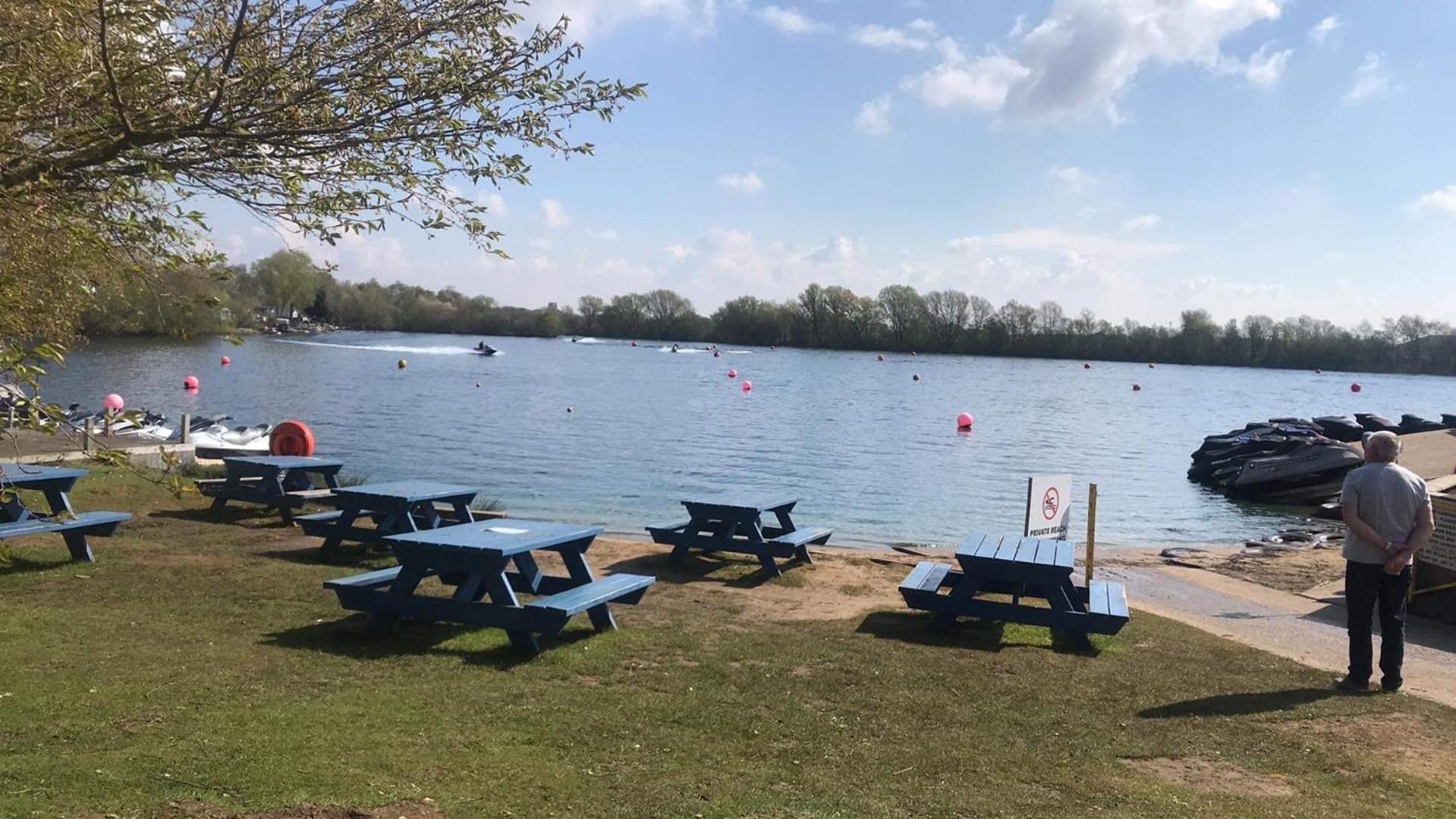 Shells Breaks Tattershall Lakes Shearwater 27
