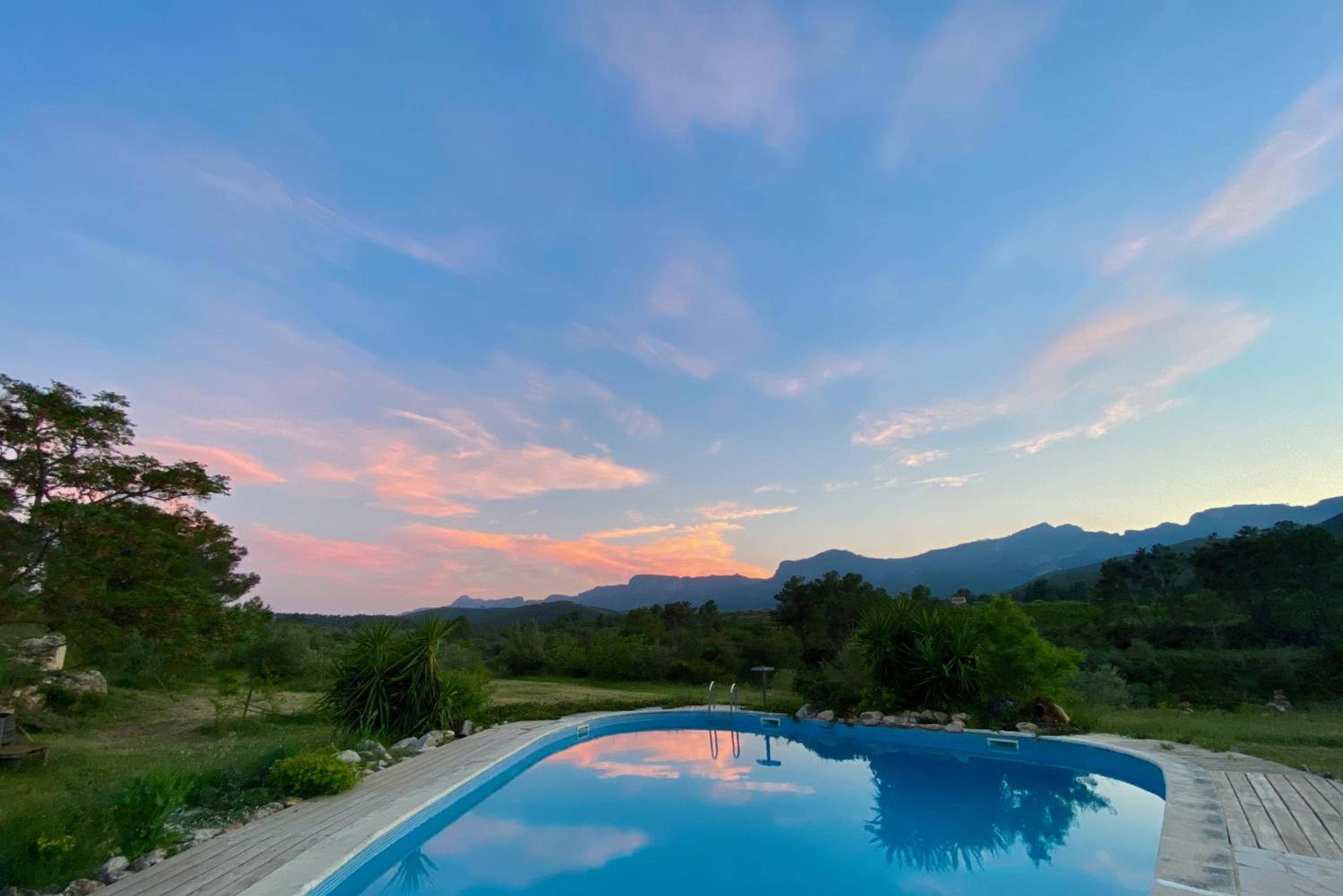 Wonderful comfortable finca in the Burga valley