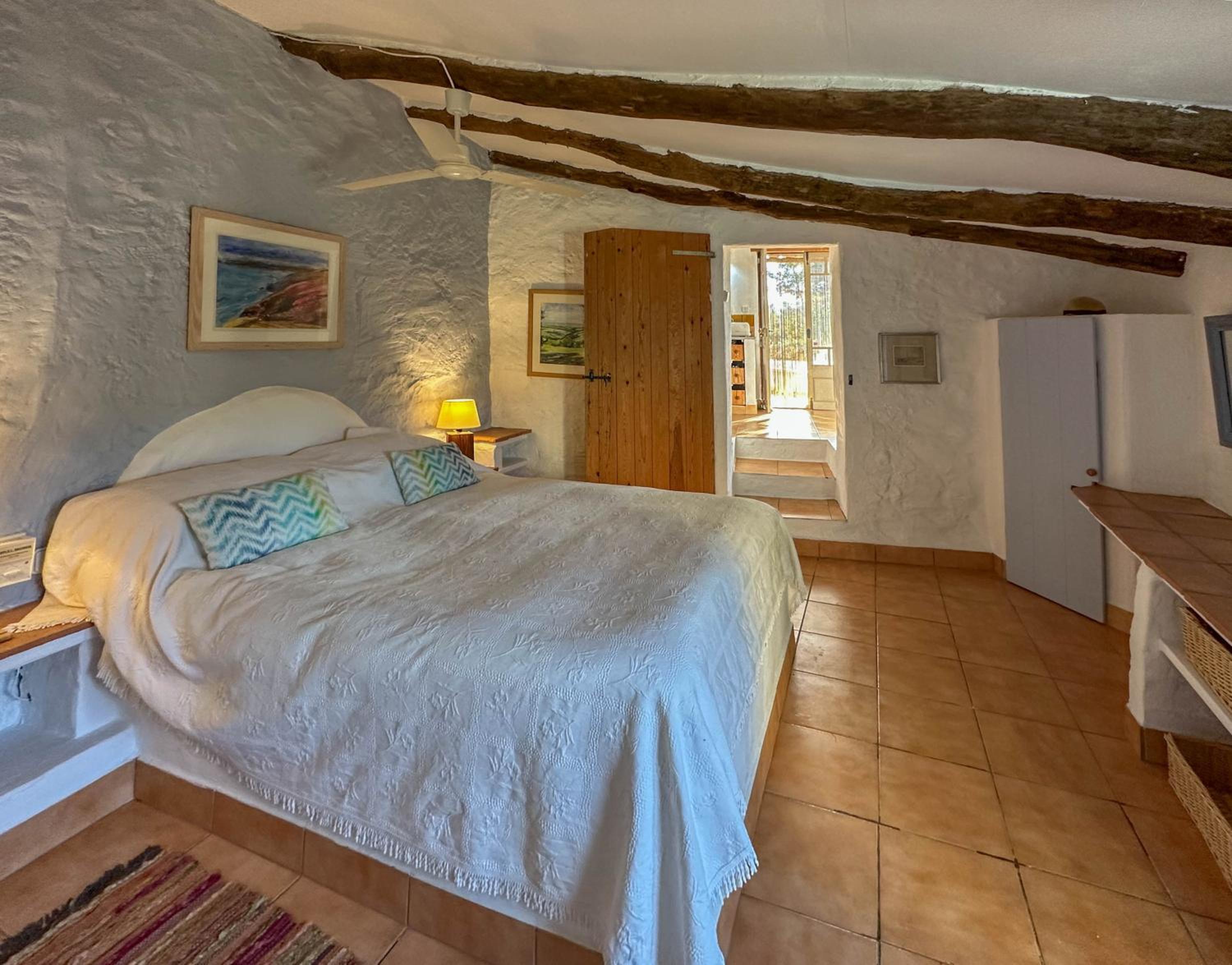 Wonderful comfortable finca in the Burga valley