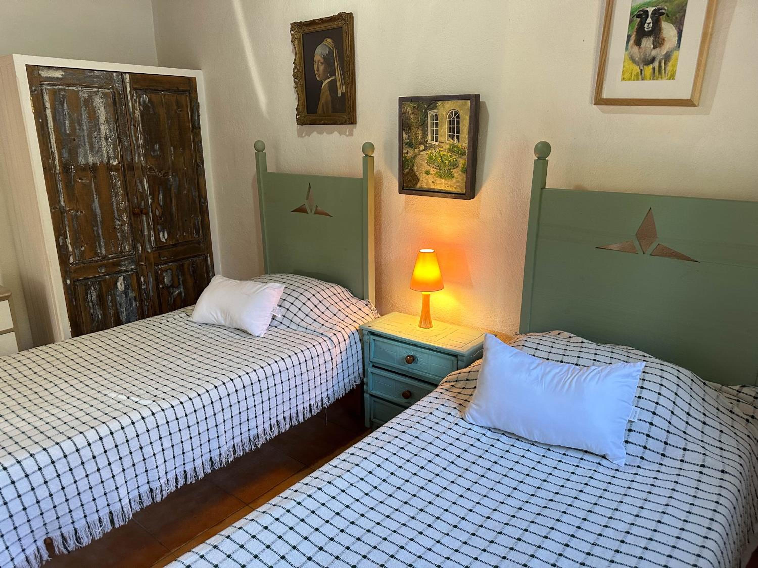 Wonderful comfortable finca in the Burga valley