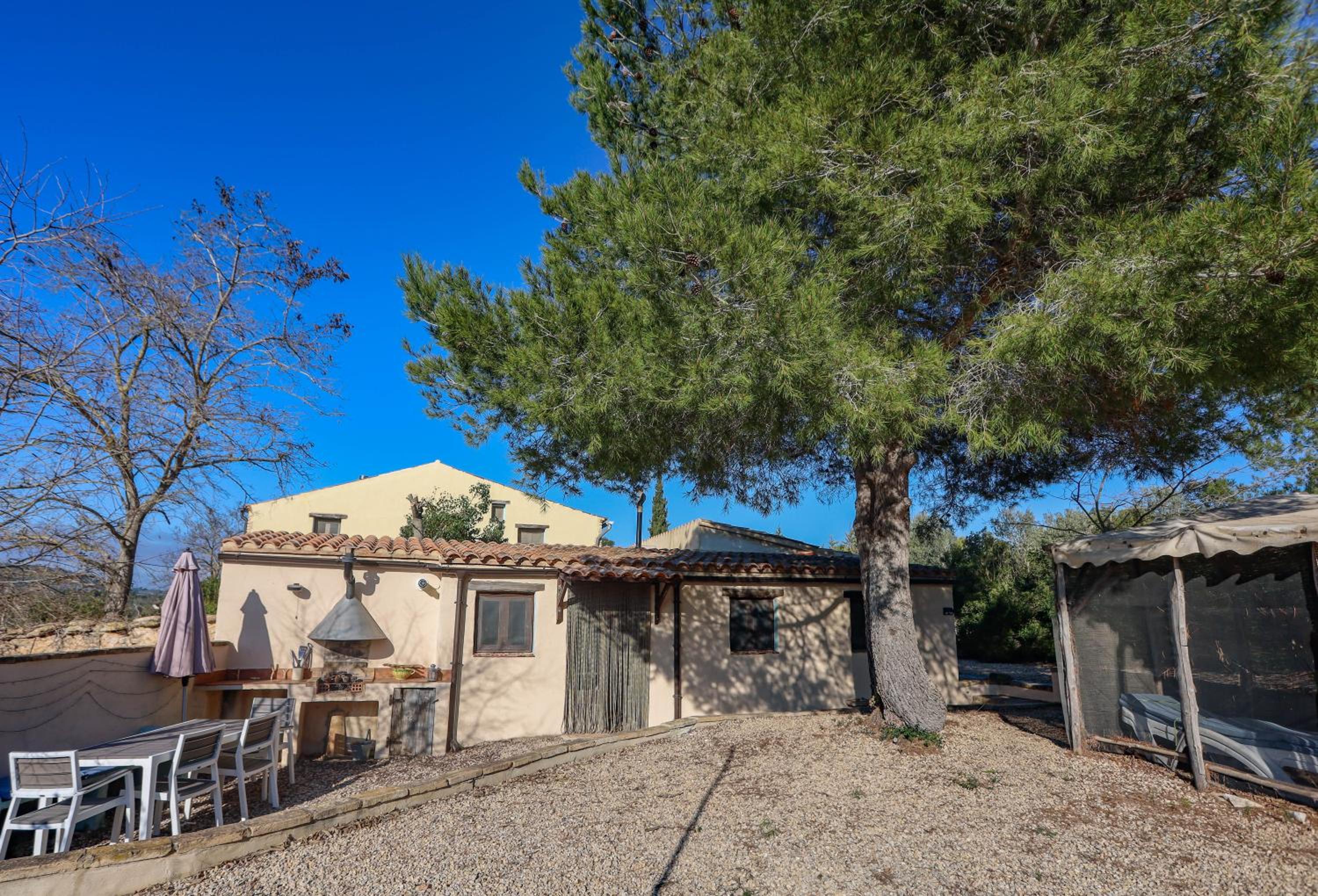 Wonderful comfortable finca in the Burga valley