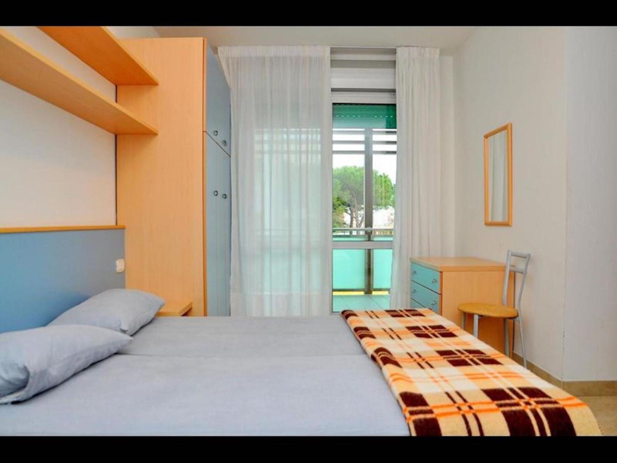 Bright flat next to the beach in Bibione view 2