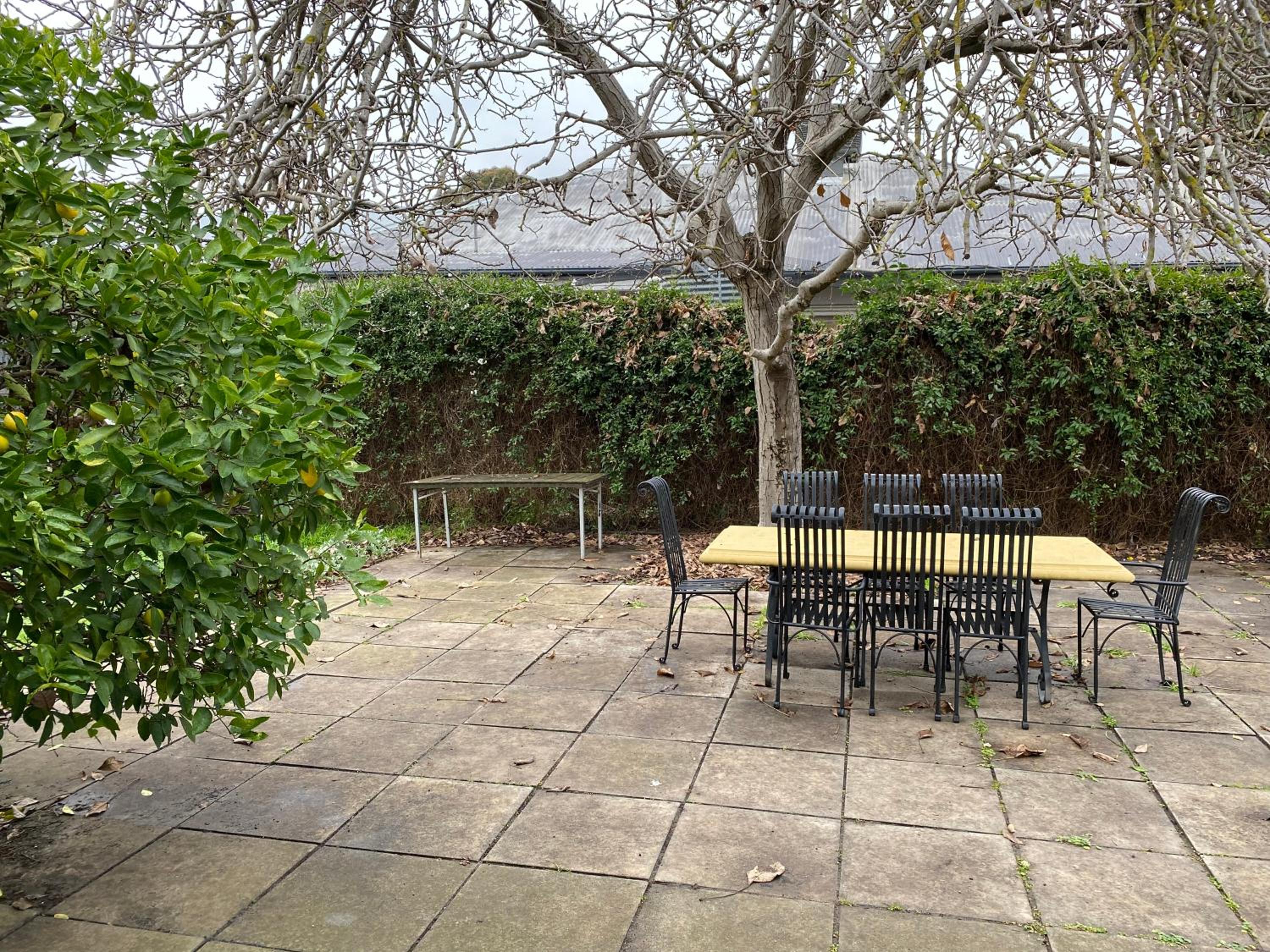 The Captain's Manor - Great location!