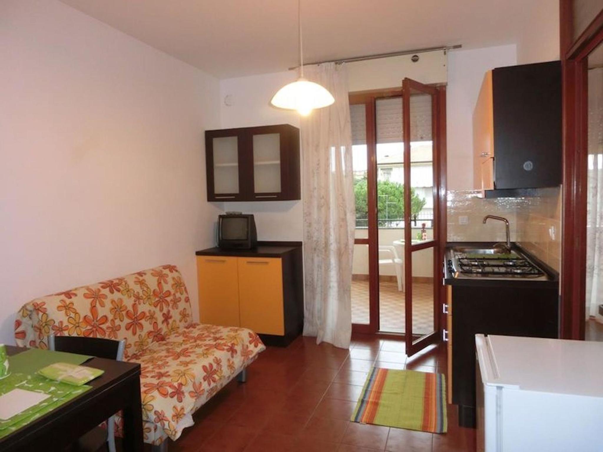 Comfortable flat next to the beach-Beahost view 2