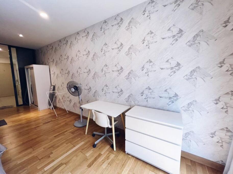 [PROMO]Connected train 1 Bedroom (ABOVE MALL)6