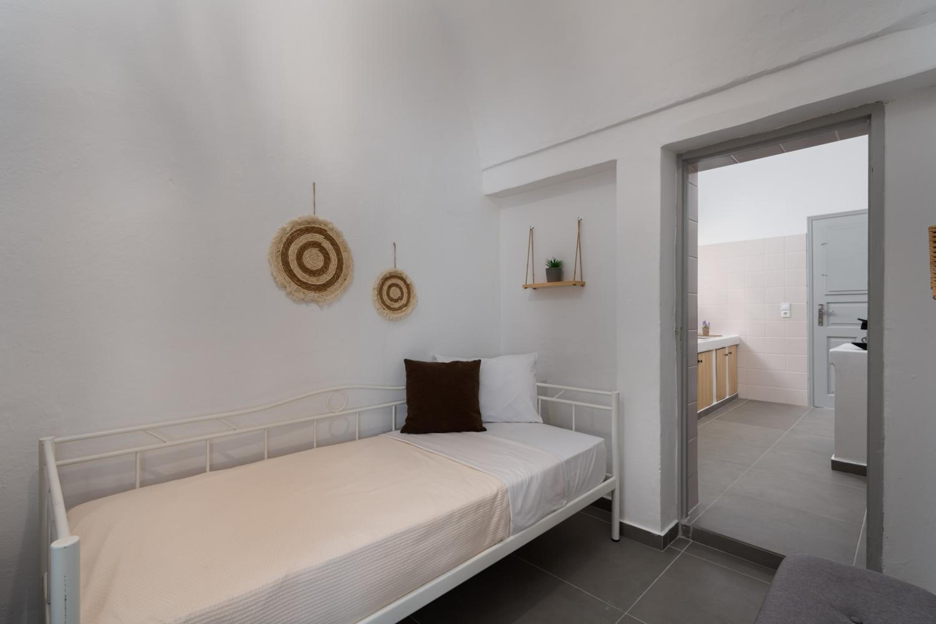 Villa Tholos & Prive Jacuzzi photo 2