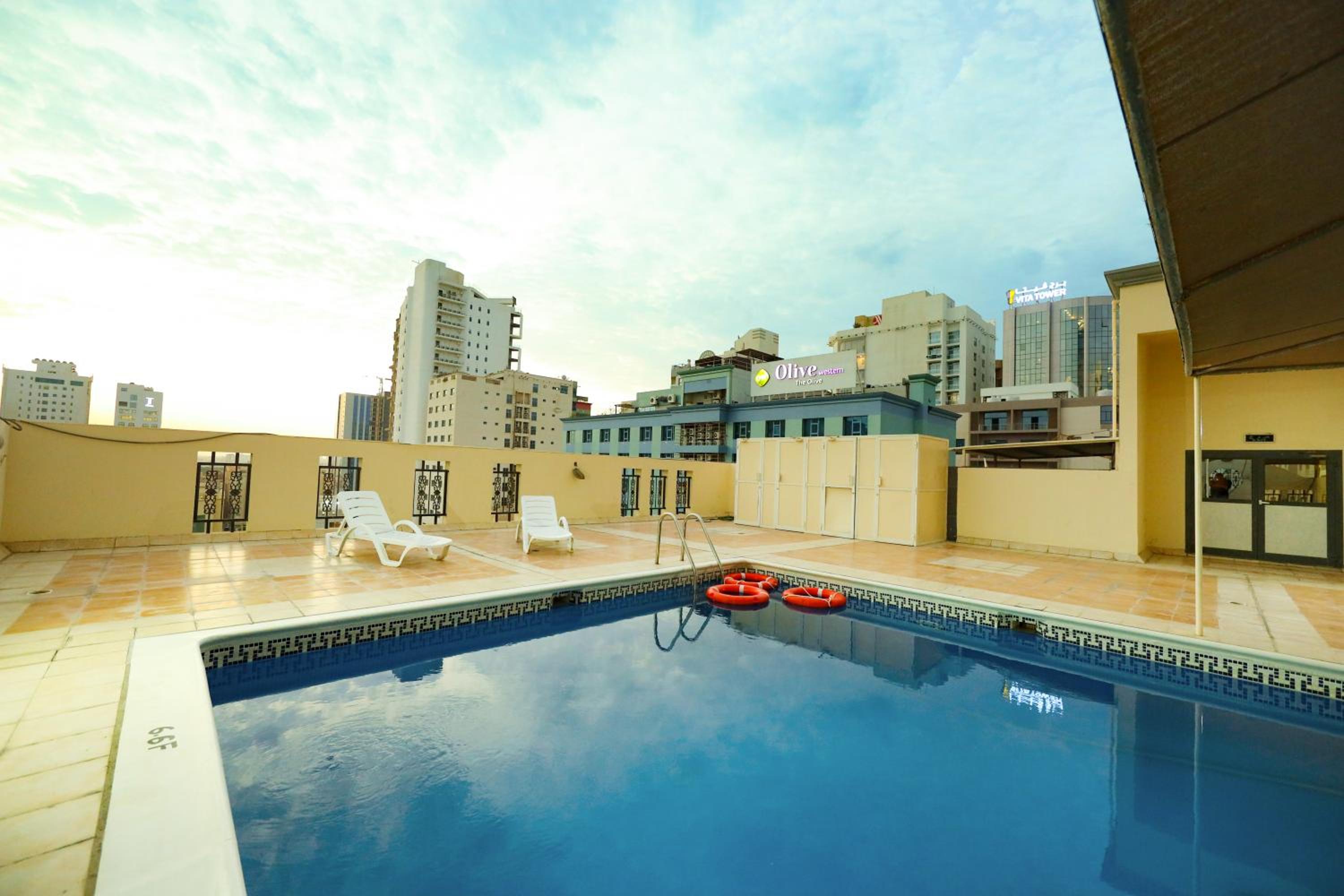 Pearl Bahrain Suites