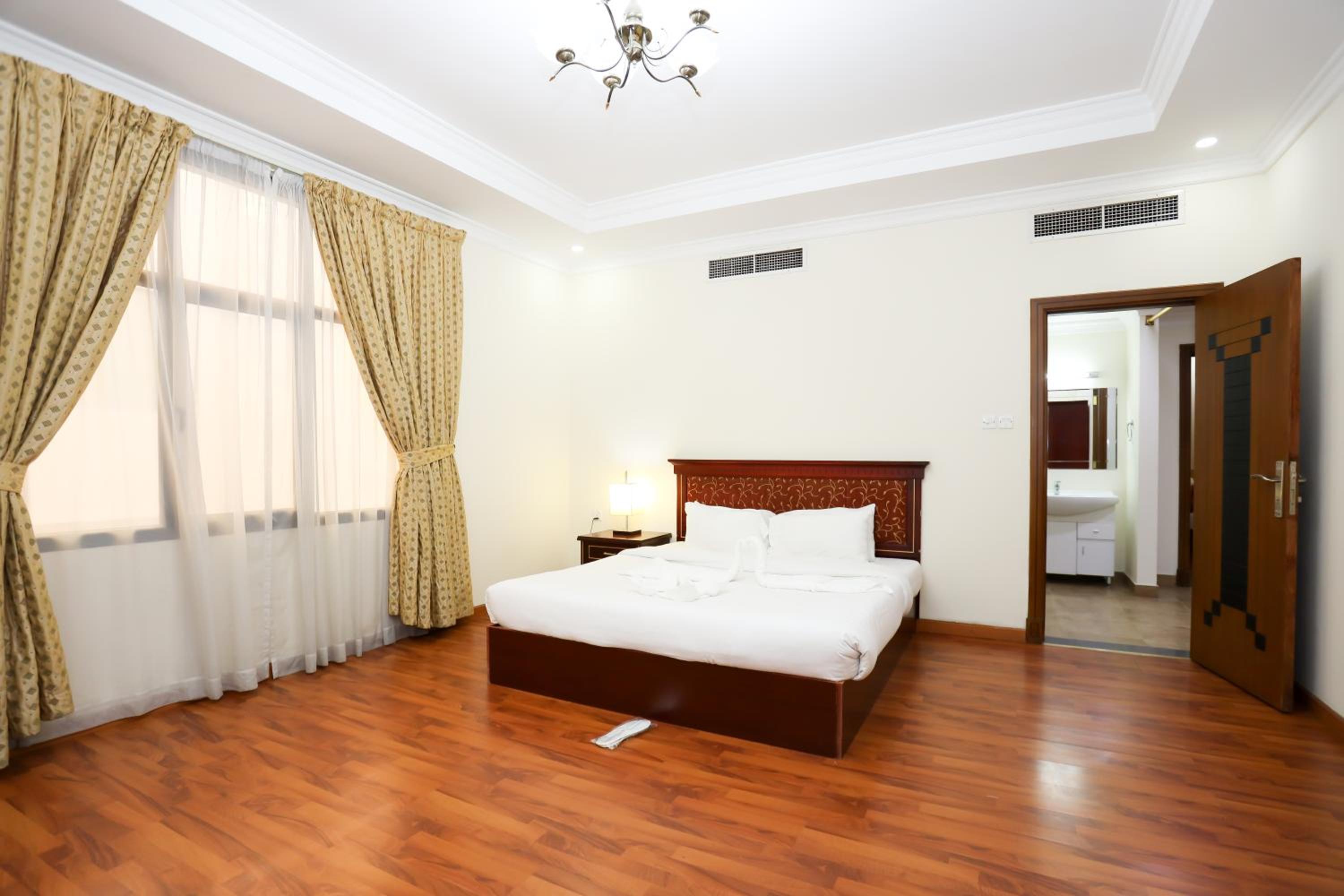 Pearl Bahrain Suites