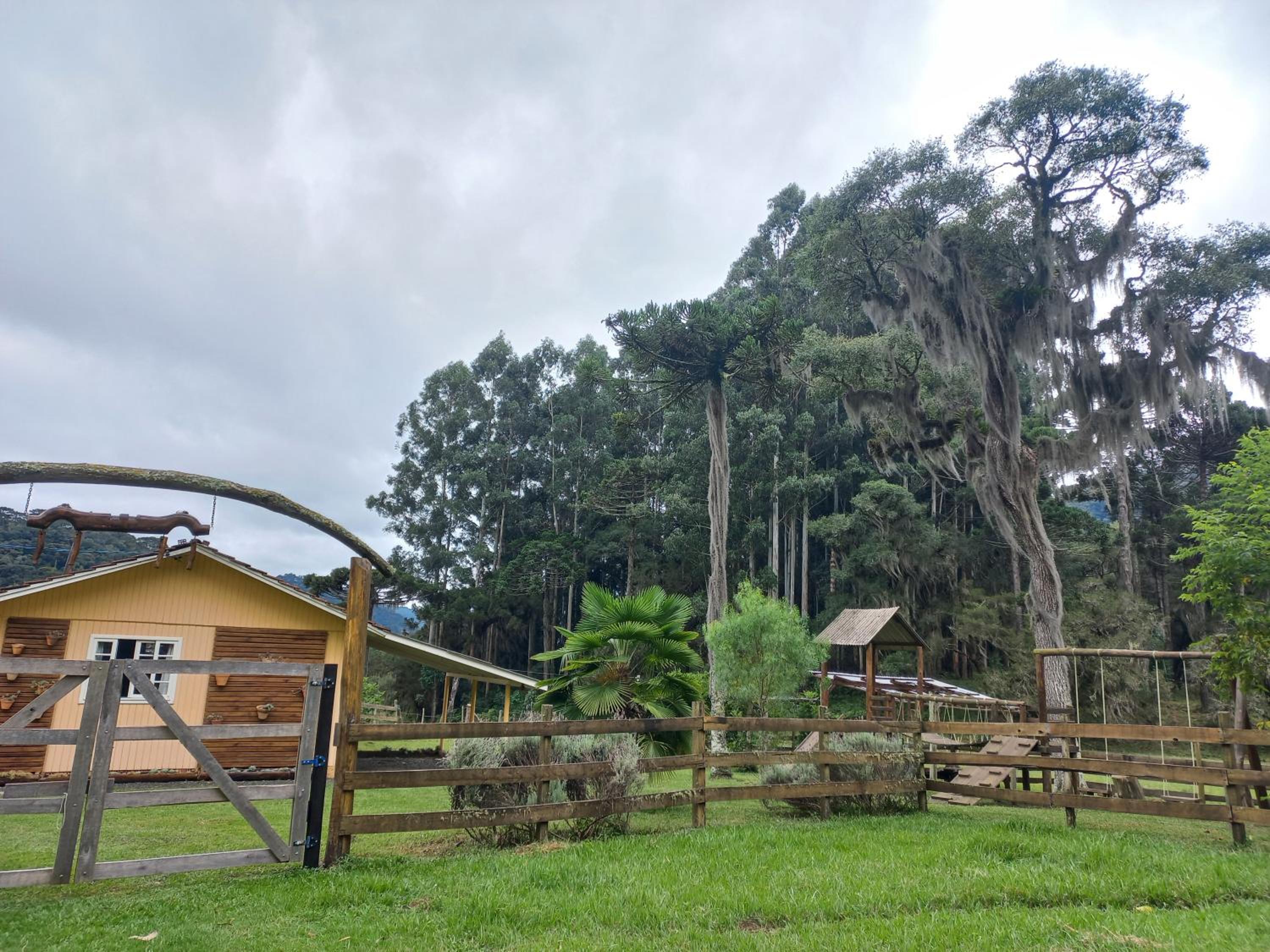 CASA DE CAMPO RIO CANOAS