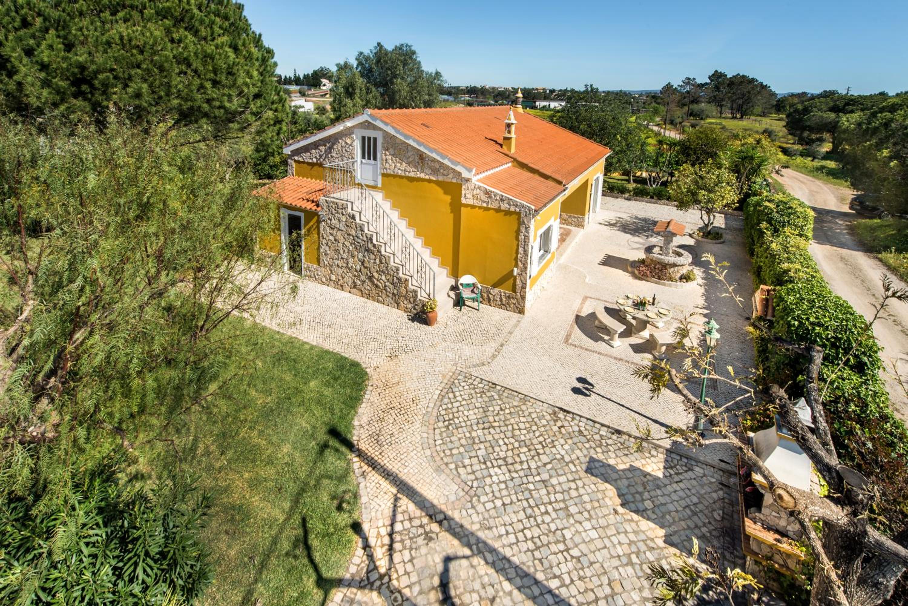 Algarve Villa with Private Pool and Garden