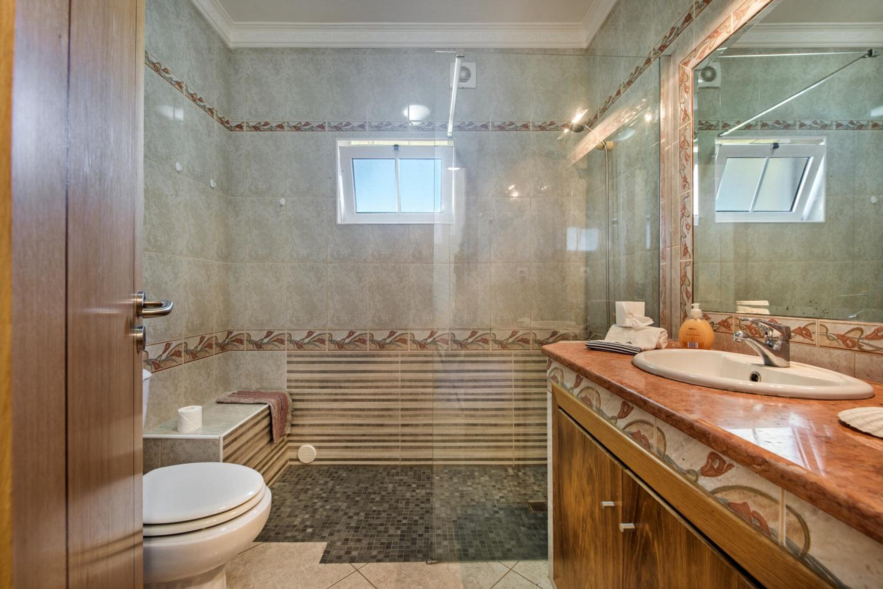 Algarve Villa with Private Pool and Garden